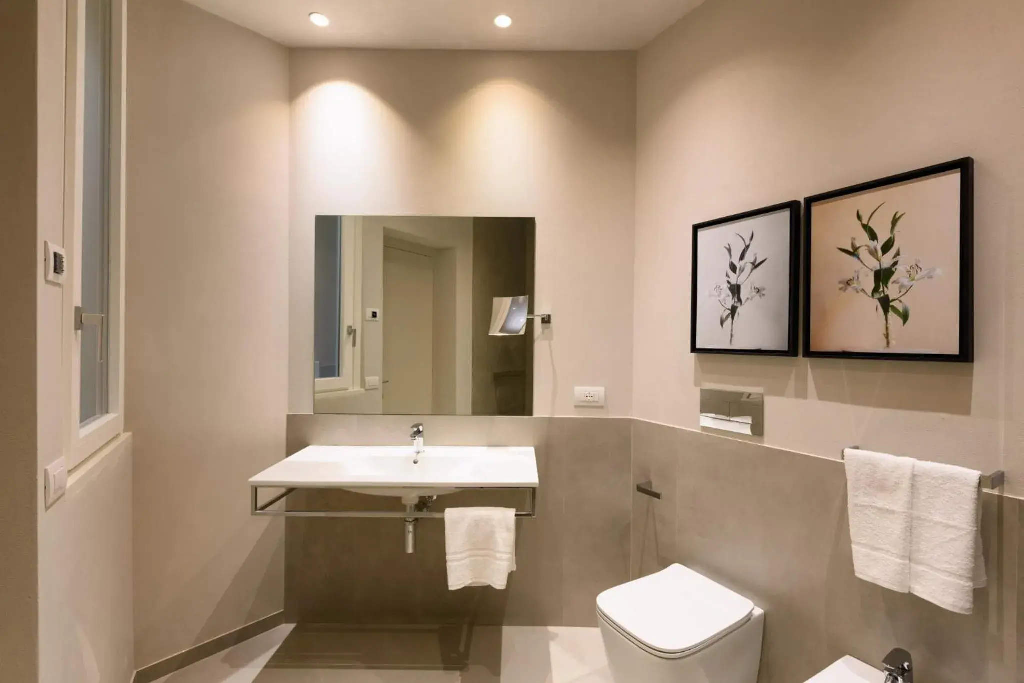 Bathroom in Palazzo Vasarri - Luxury design suites