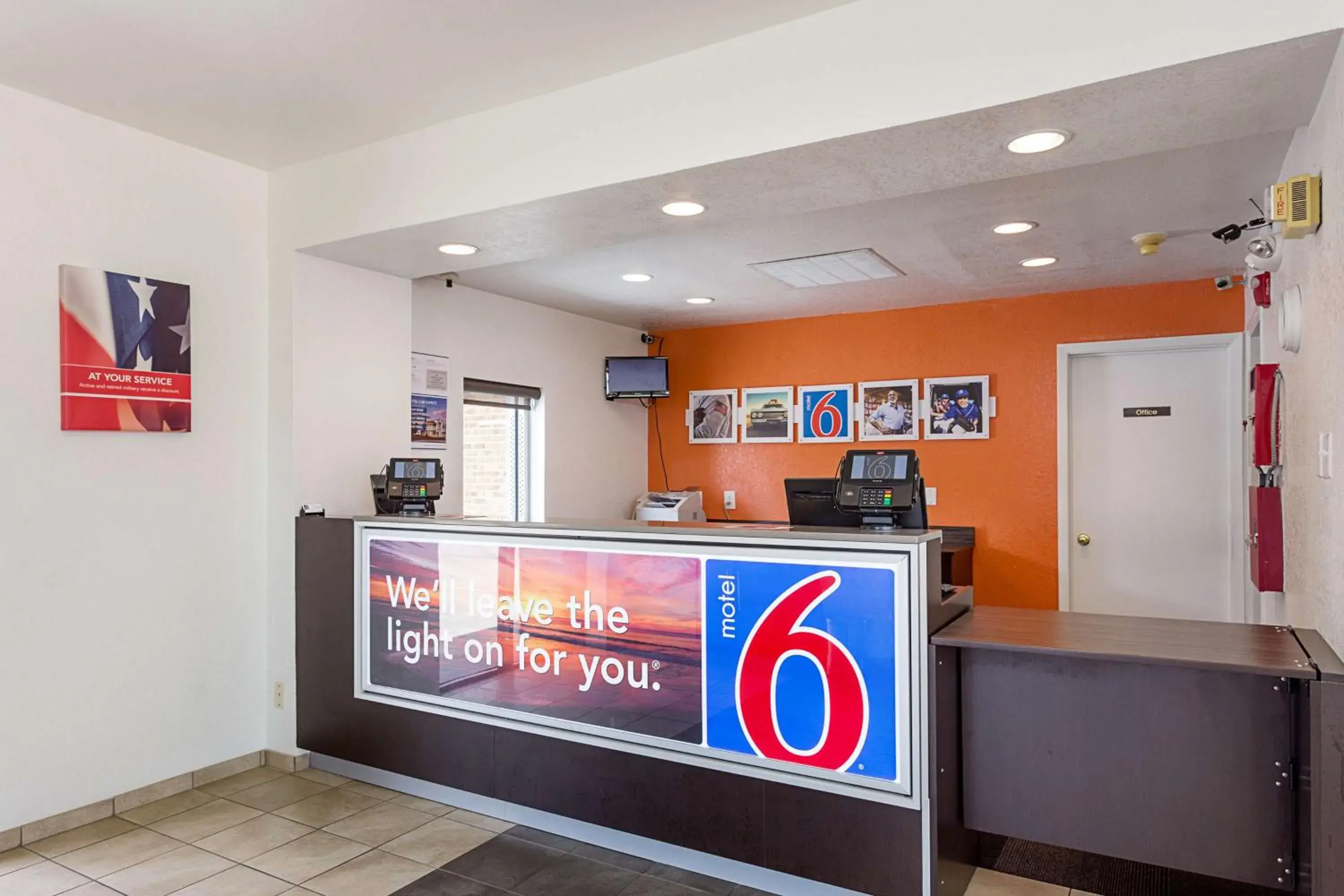 Lobby or reception, Lobby/Reception in Motel 6 Baton Rouge Southeast