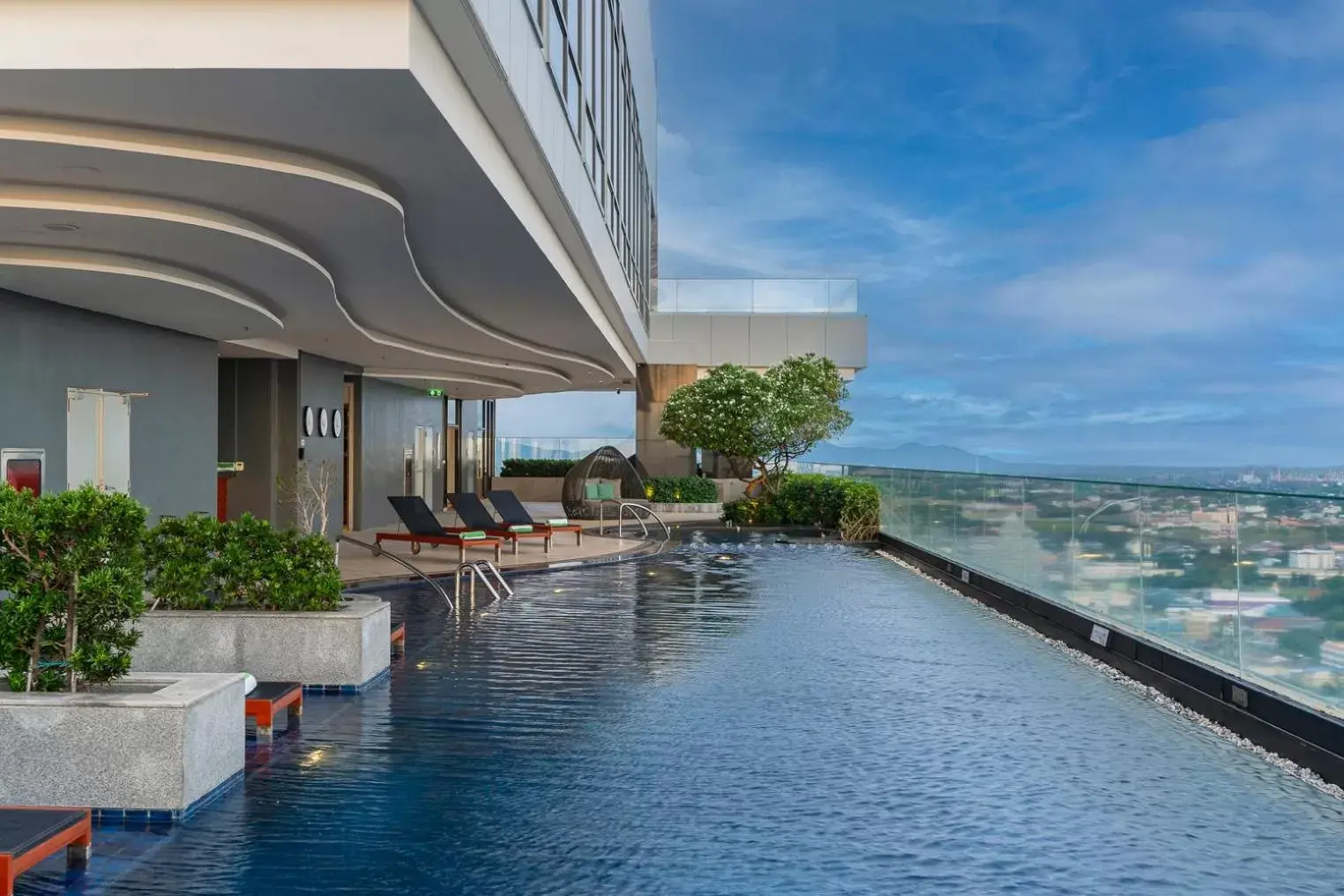 Day, Swimming Pool in Holiday Inn & Suites Rayong City Centre, an IHG Hotel