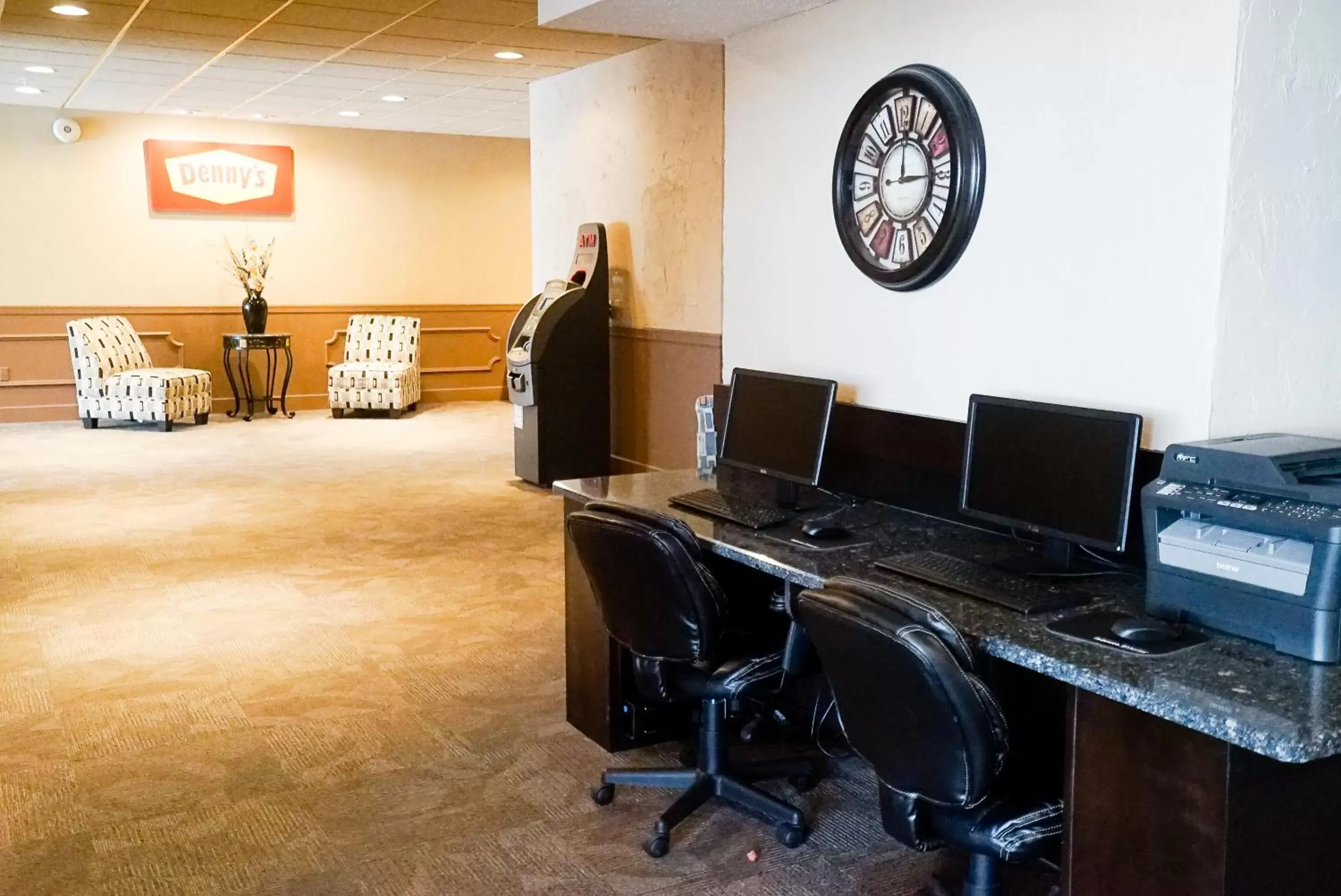 Business facilities, Business Area/Conference Room in Boarders Inn & Suites by Cobblestone Hotels - Grand Island