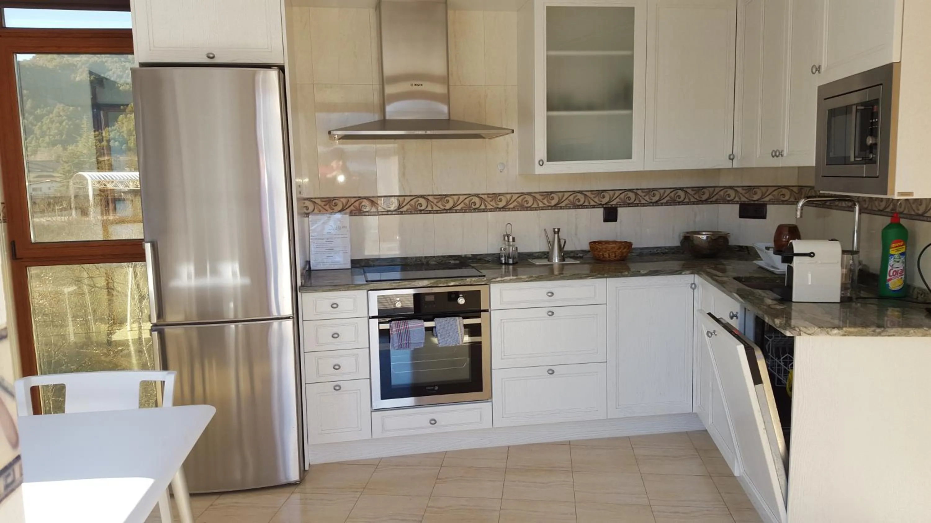 Kitchen or kitchenette in Hotel Meson de L’Ainsa