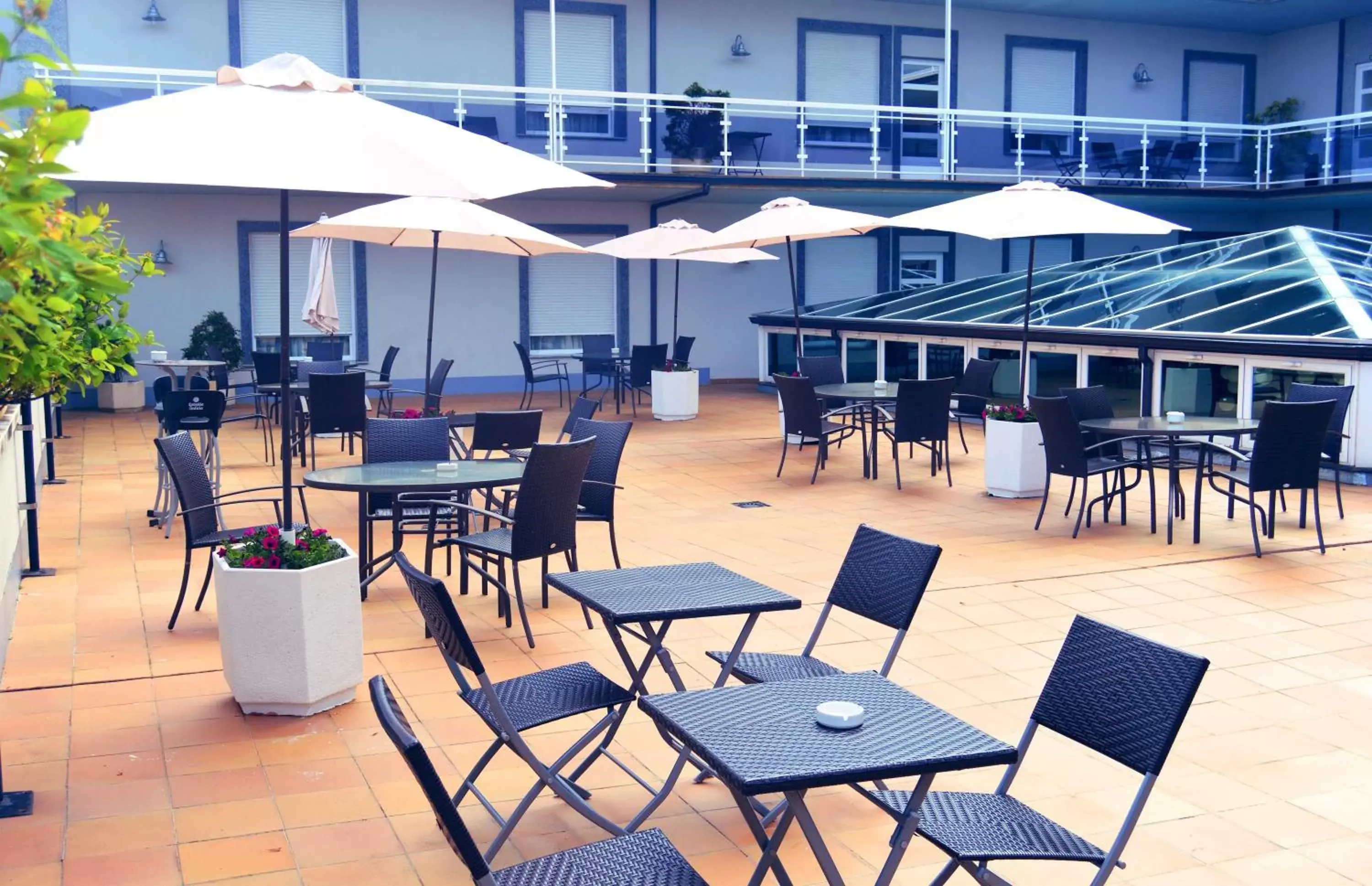 Balcony/Terrace, Restaurant/Places to Eat in FC Infantas de León