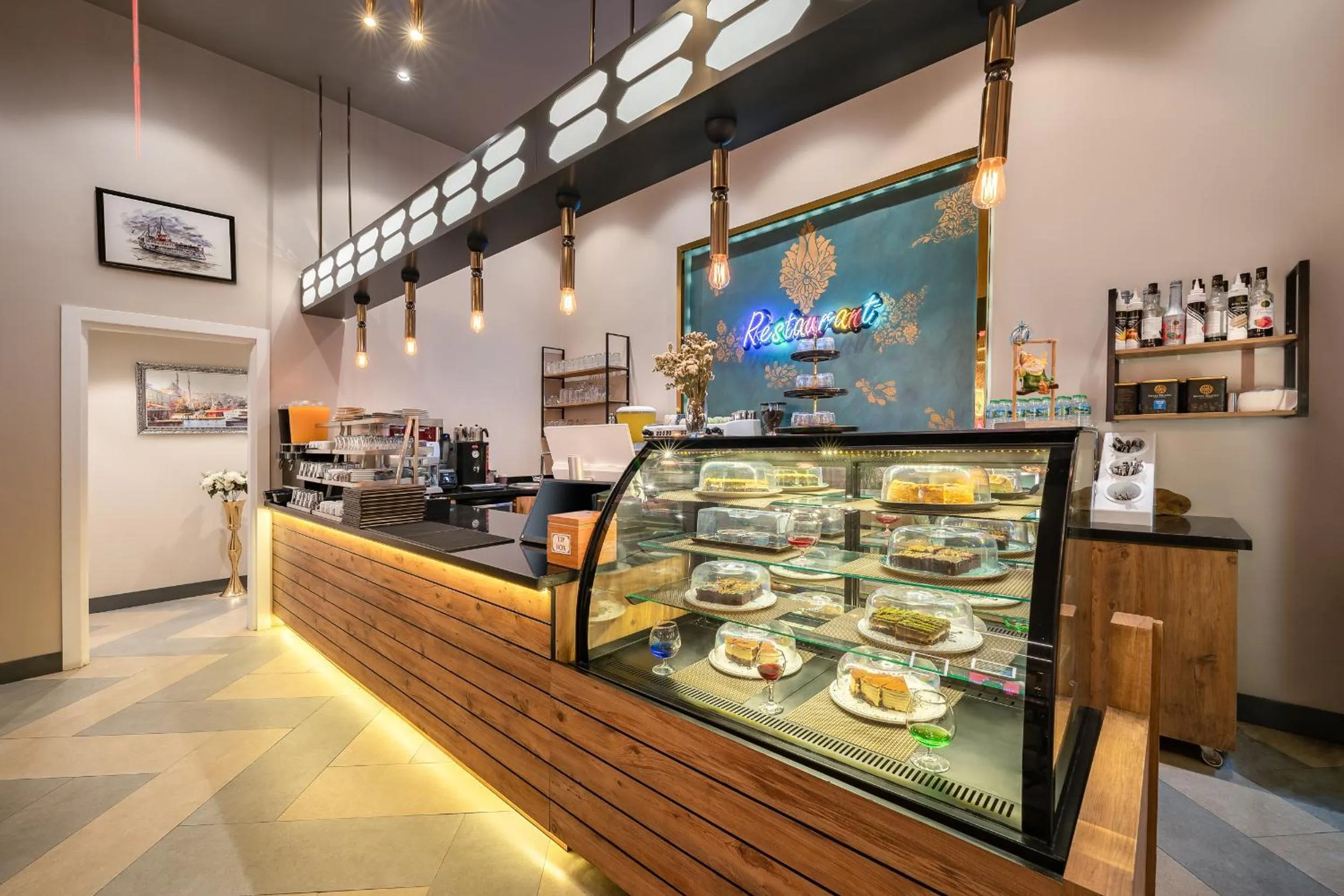 Coffee/tea facilities in Best Western Premier Hidden Hills Hotel