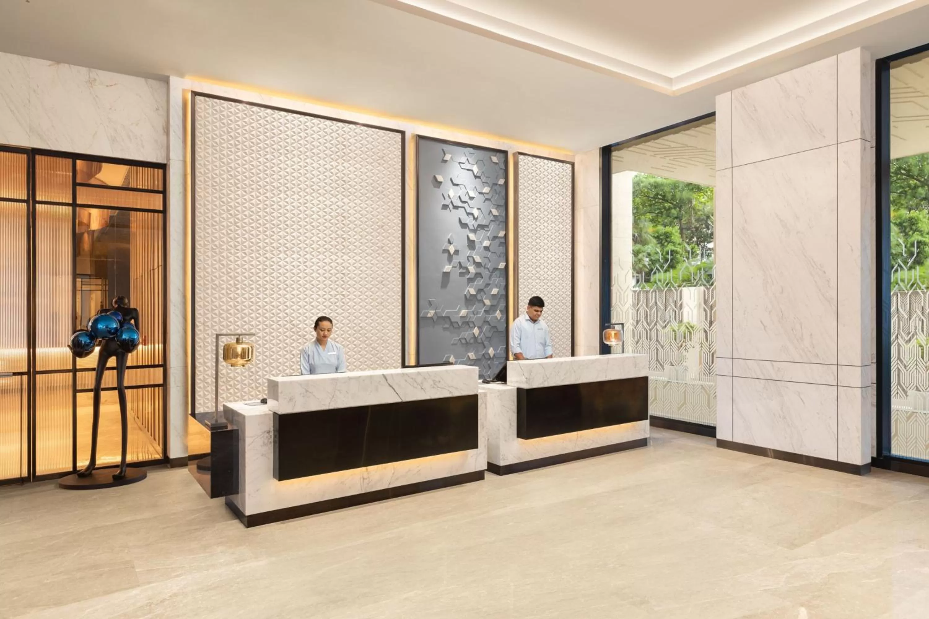 Lobby or reception in Fairfield by Marriott Mumbai International Airport