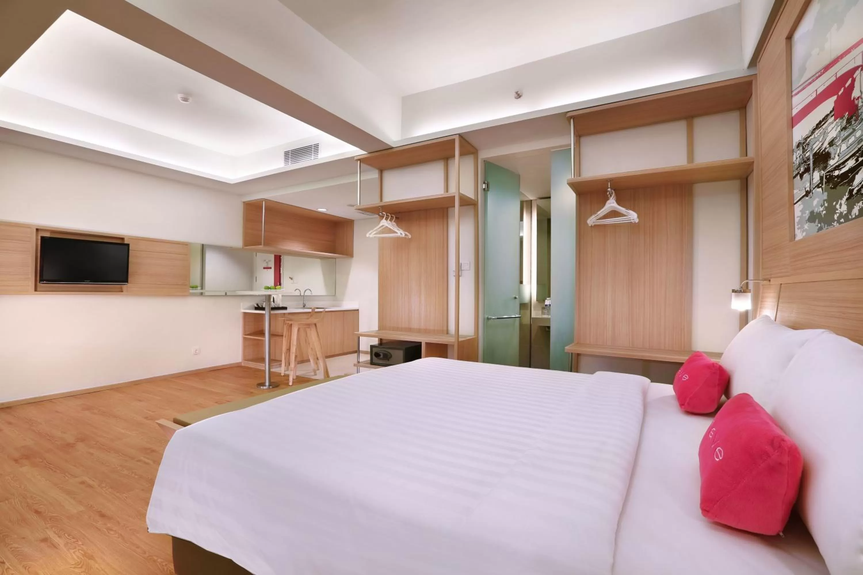 Bedroom, Bed in Fave Plus Hotel Palembang