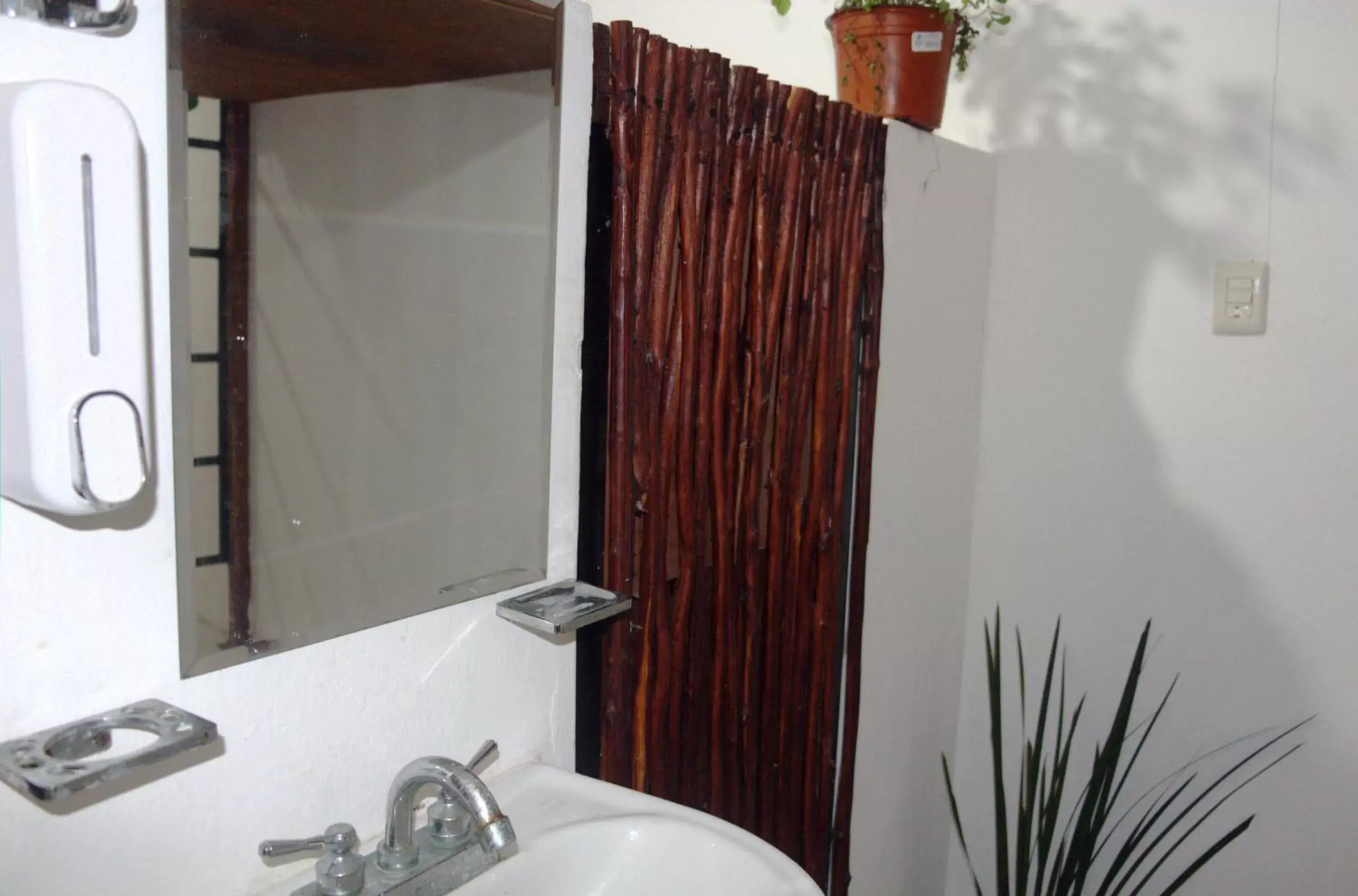 Shower, Bathroom in Hotel Casa de luz Playa del Carmen