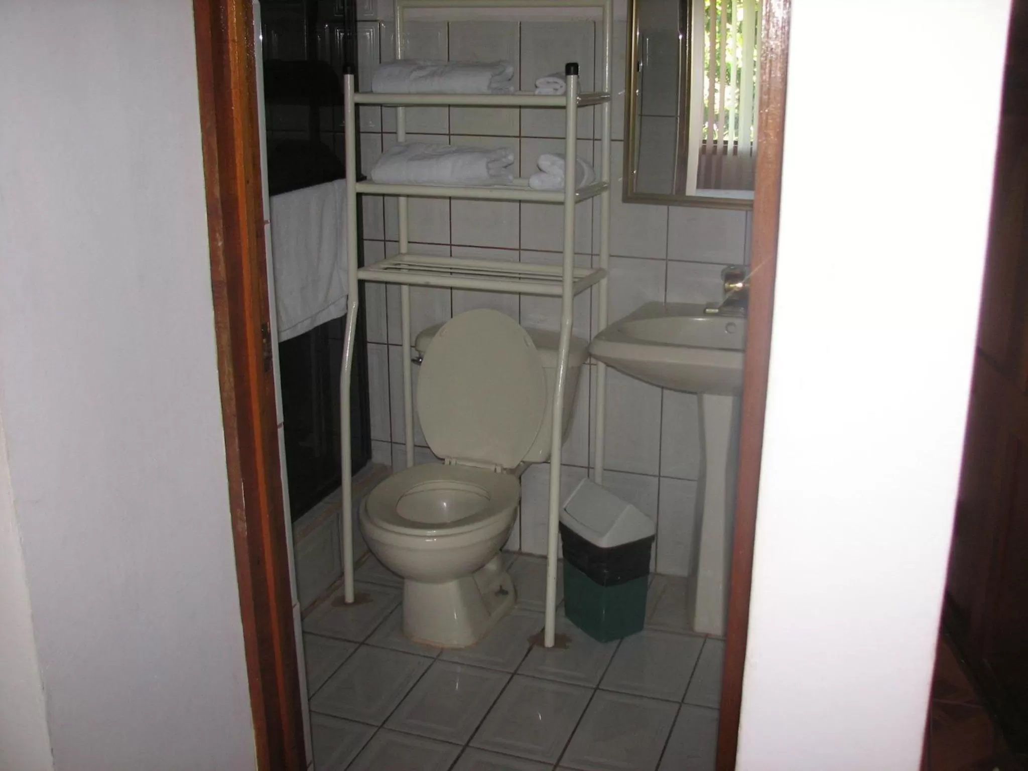 Bathroom in Hotel La Arena