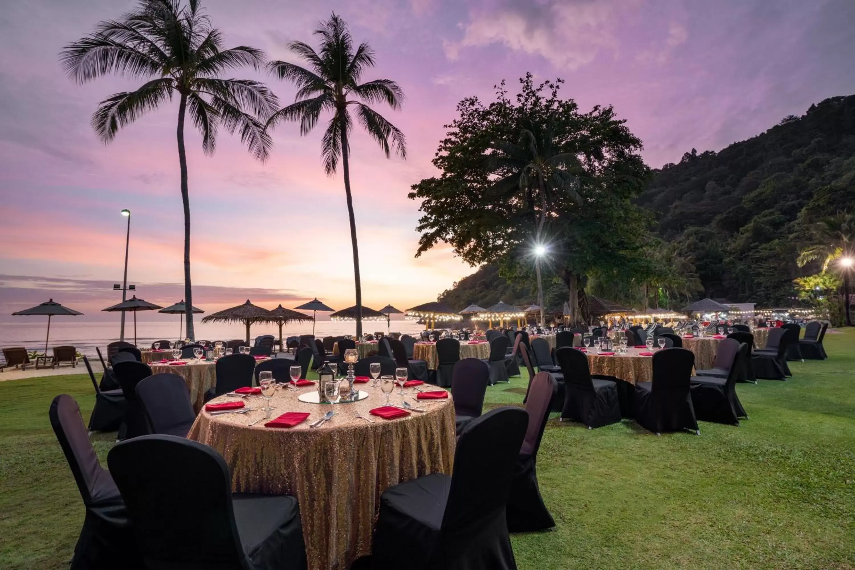 Beach, Banquet Facilities in Phuket Marriott Resort & Spa, Merlin Beach