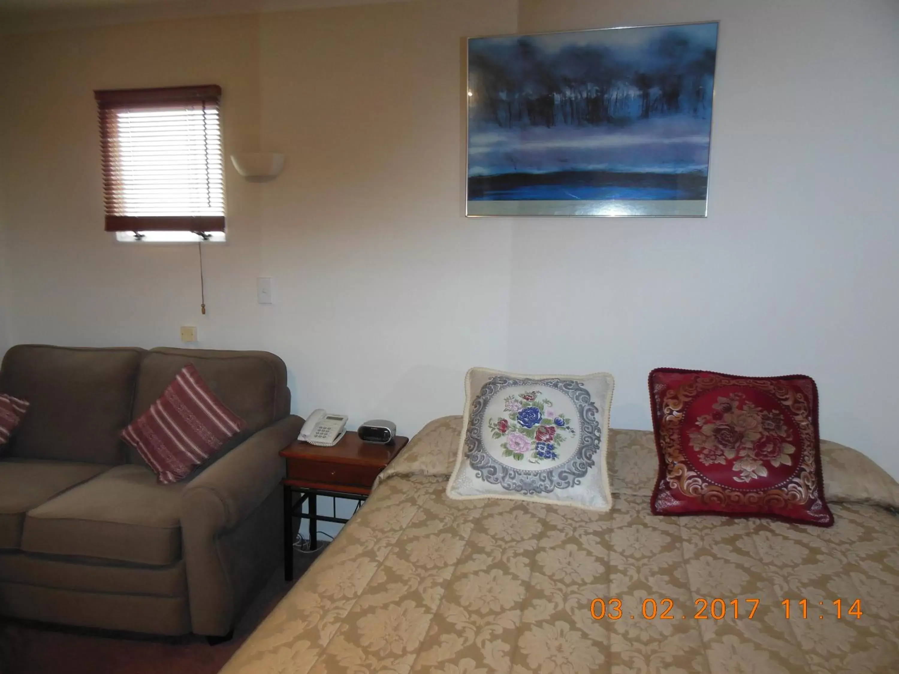 Bedroom in ASURE Camelot Arms Motor Lodge Bedroom in ASURE Camelot Arms Motor Lodge