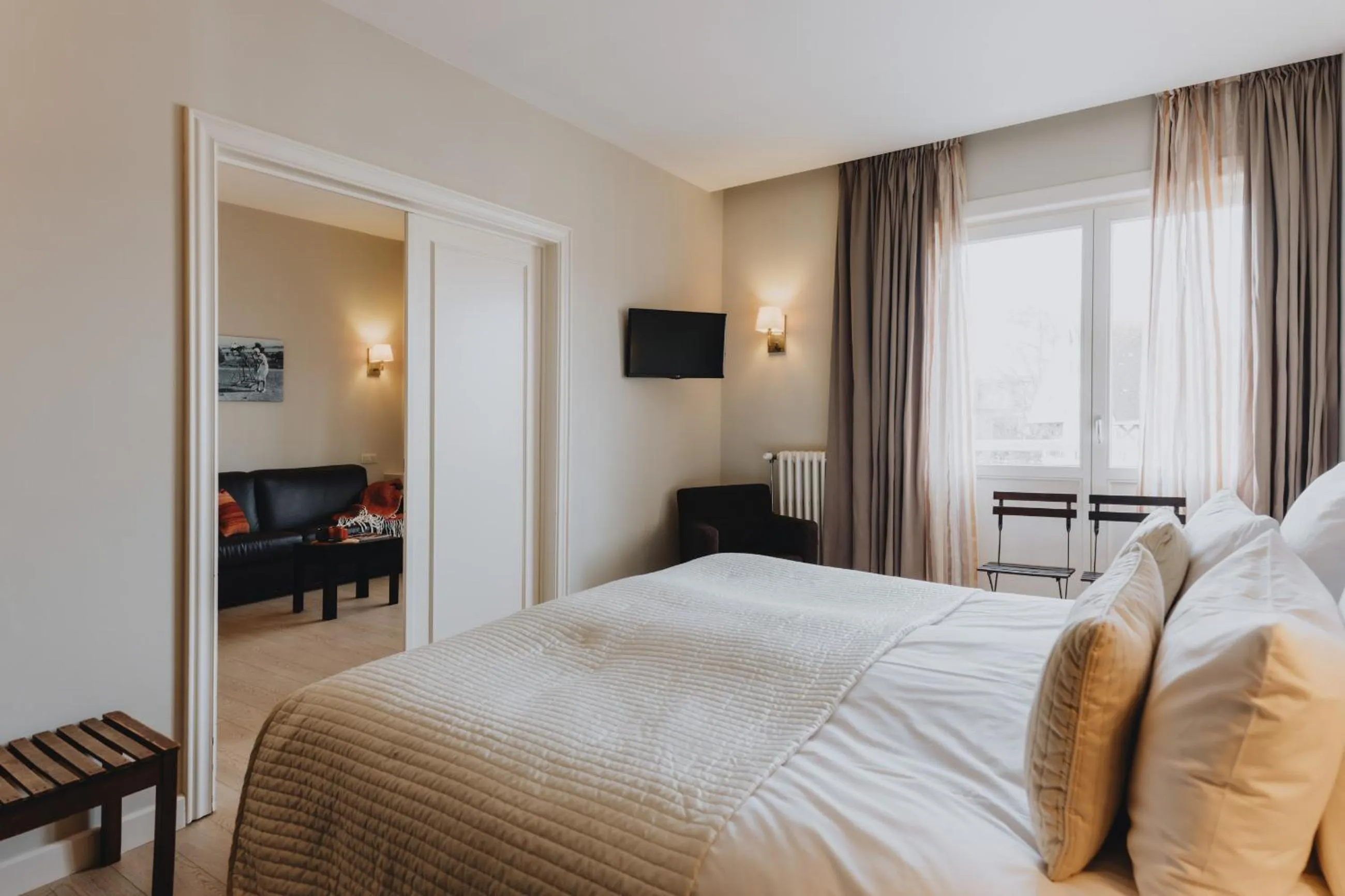 Photo of the whole room, Bed in Grand Hotel Belle Vue