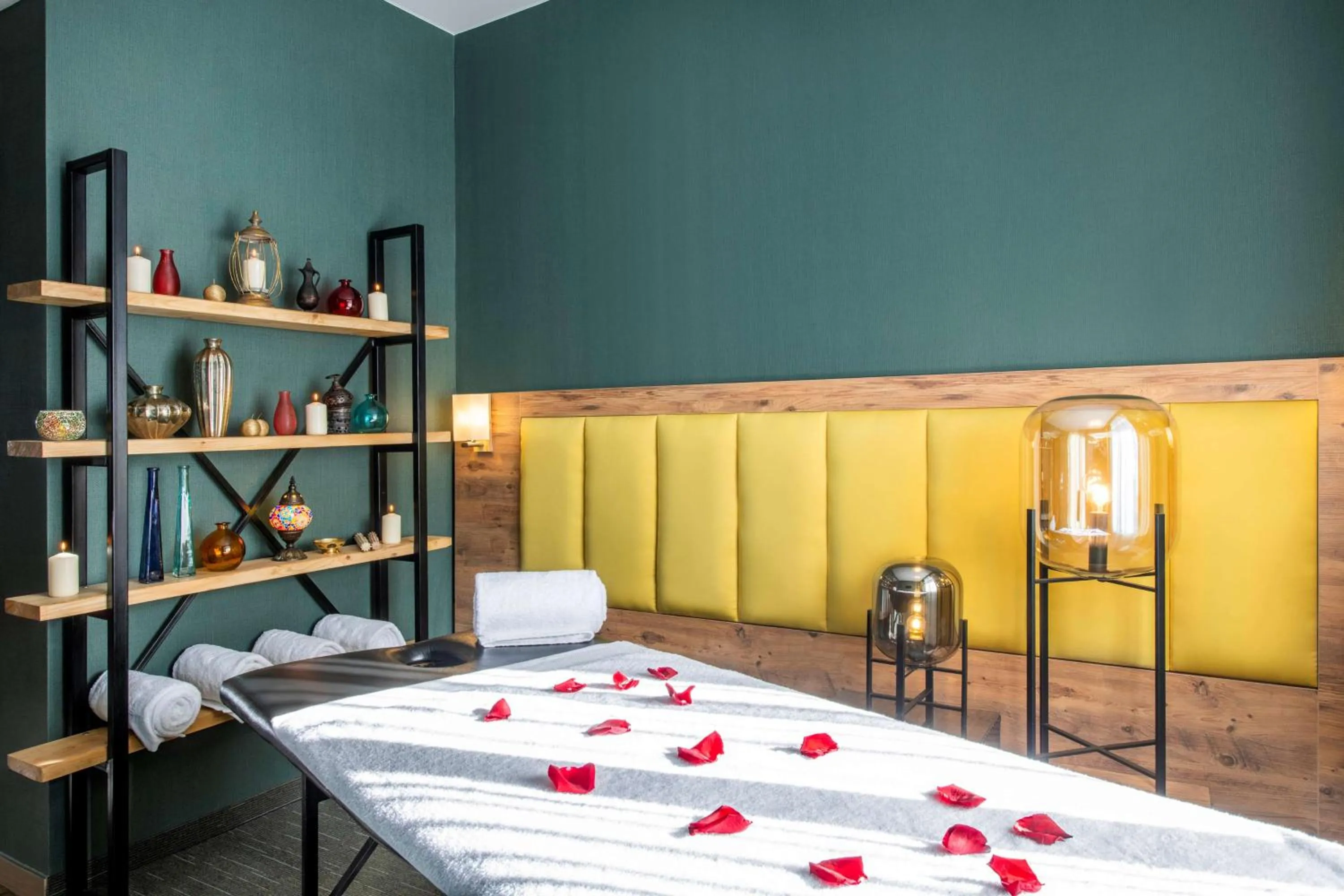 Spa and wellness centre/facilities, Bed in Best Western Gudauri