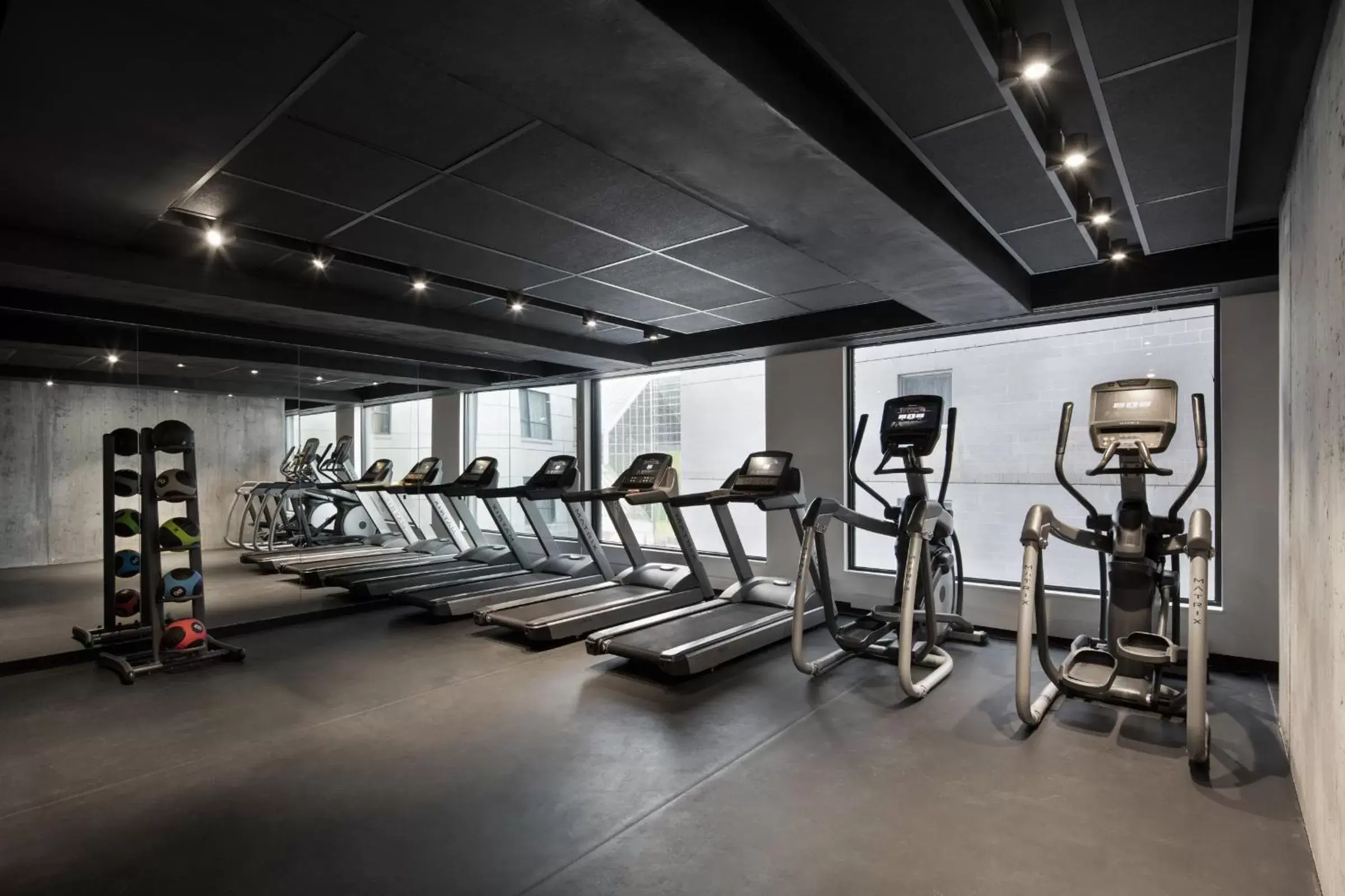 Fitness centre/facilities in Hotel Monville Fitness centre/facilities in Hotel Monville