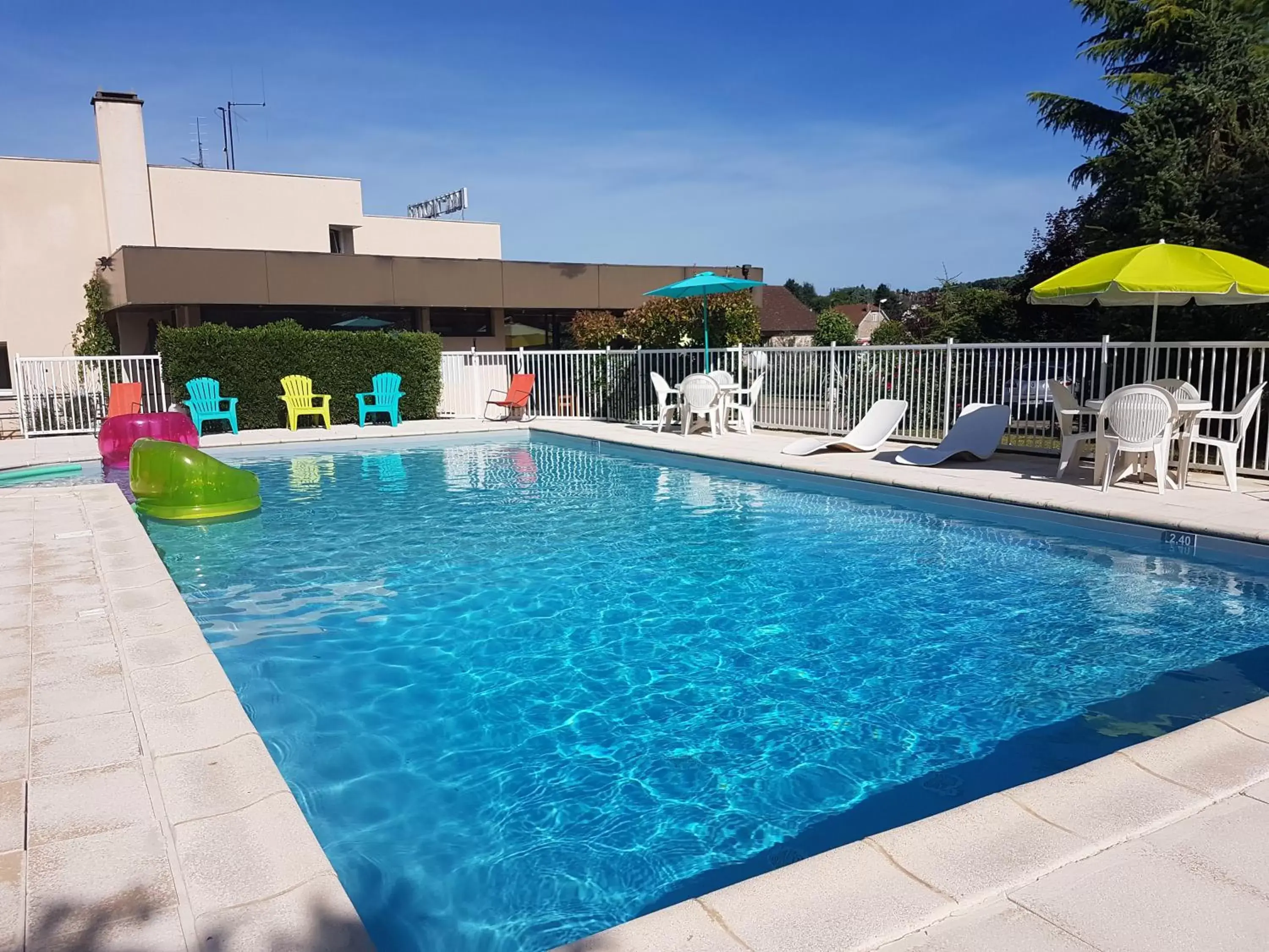 Swimming Pool in Brit Hotel Dak Hotel