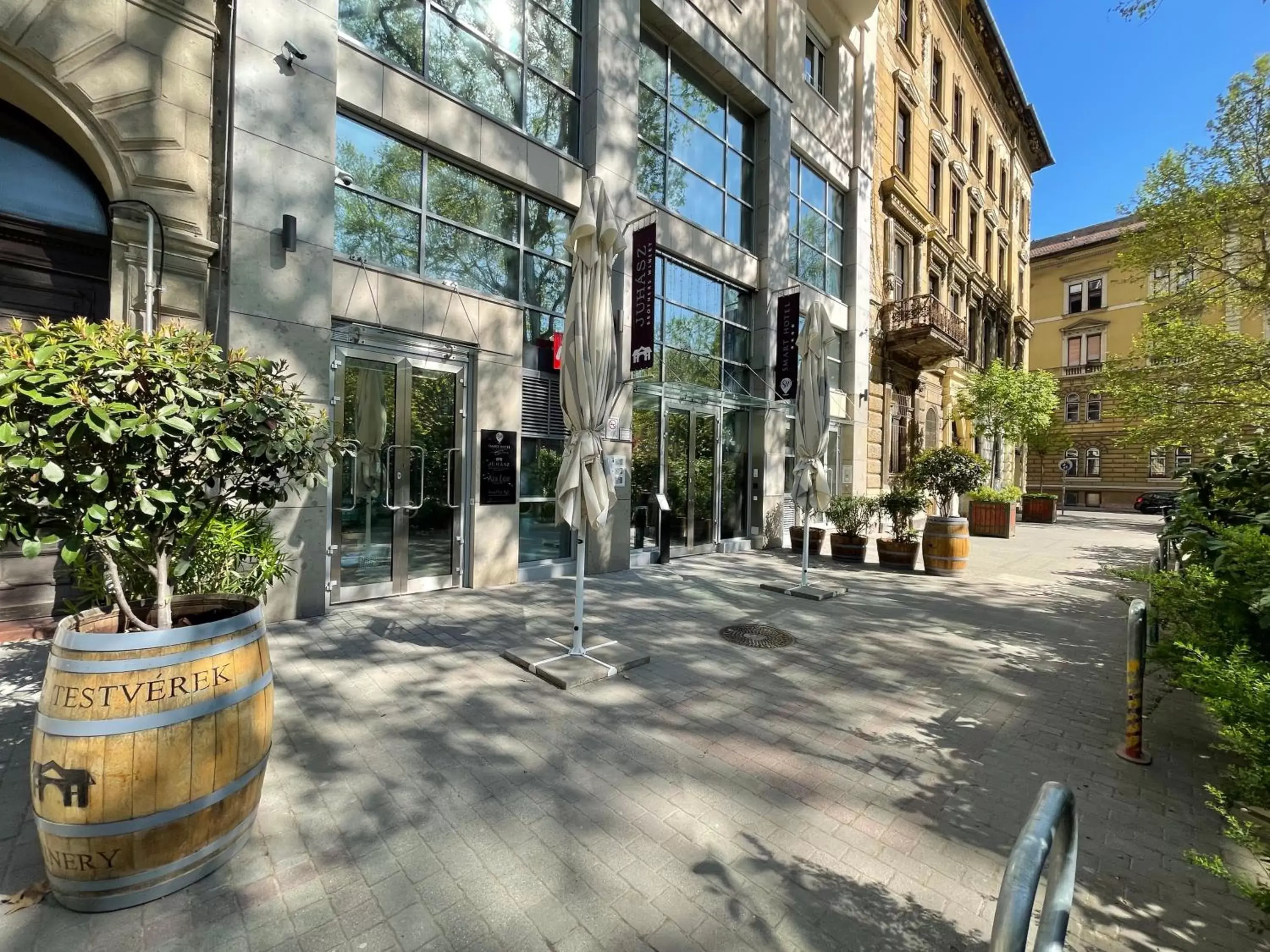 Facade/entrance in Smart Hotel Budapest