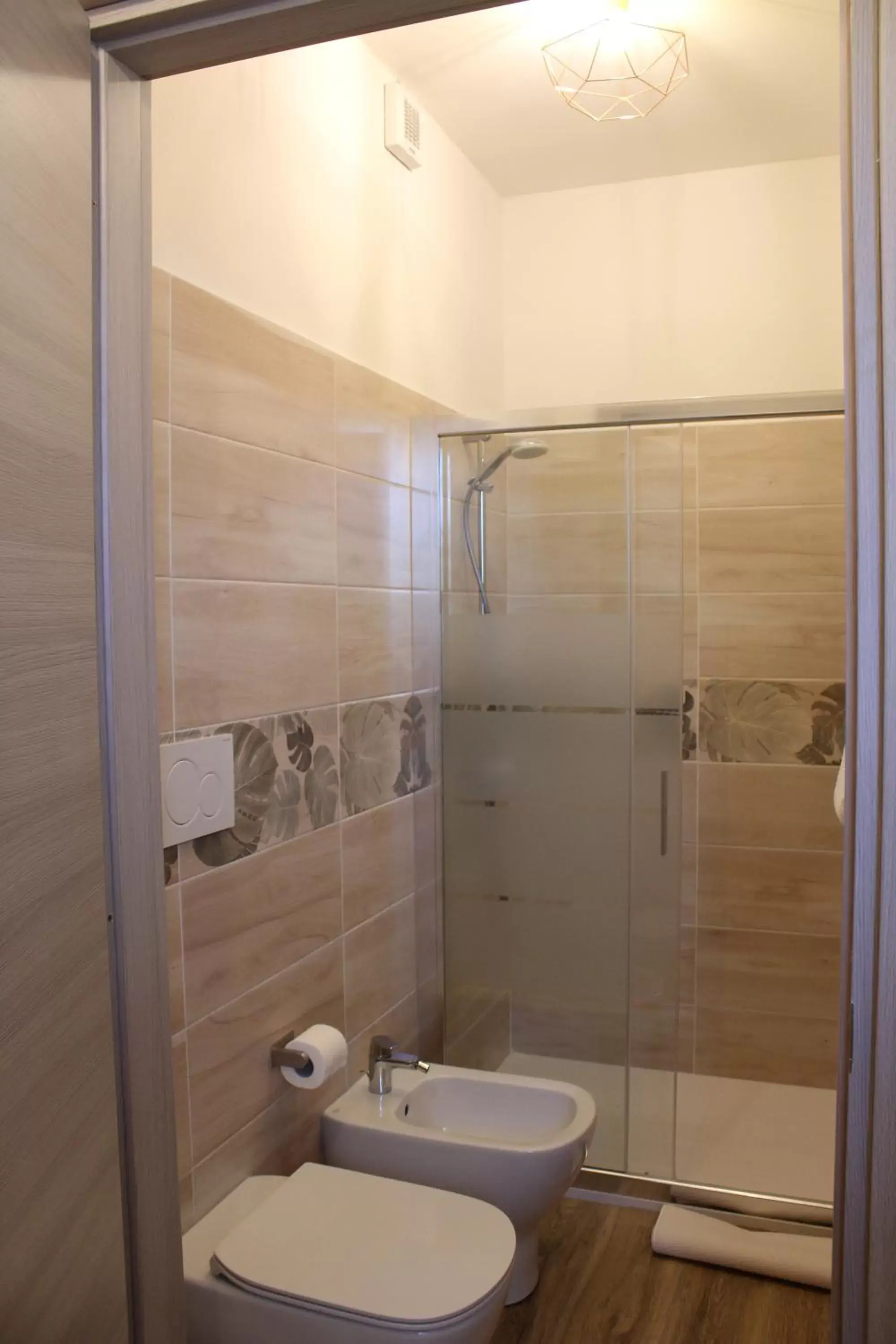 Shower, Bathroom in B&B Villa Verona Bike