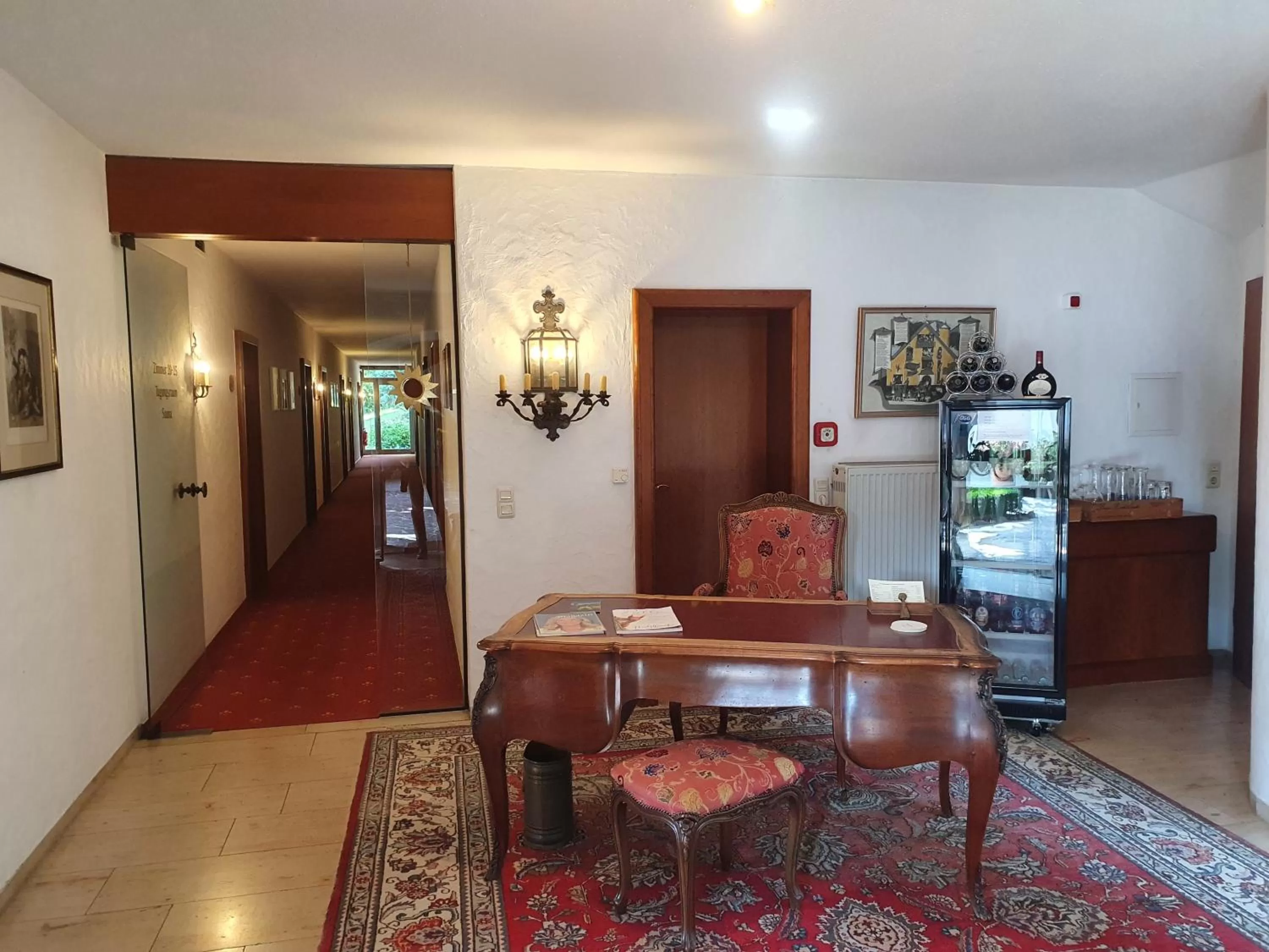 Lobby or reception in Käfernberg - Weinhotel