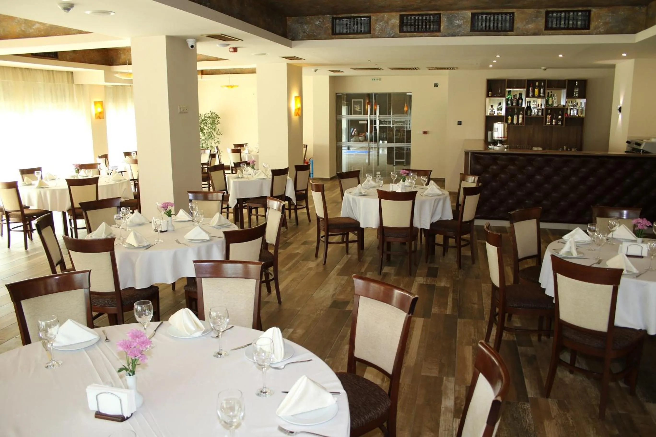 Restaurant/places to eat in Hotel Golden Tulip Varna