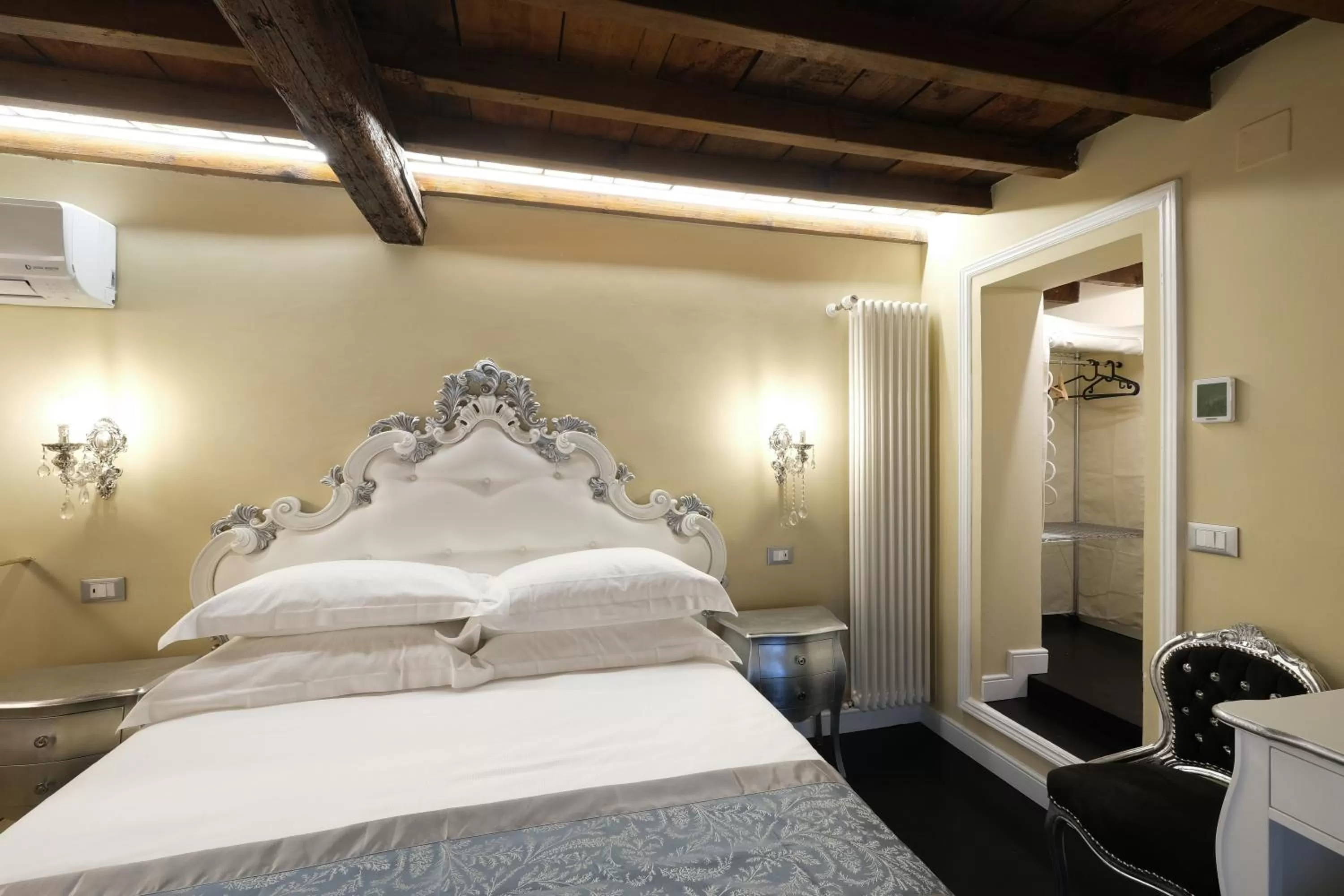 Bedroom, Bed in B&B Kingsman