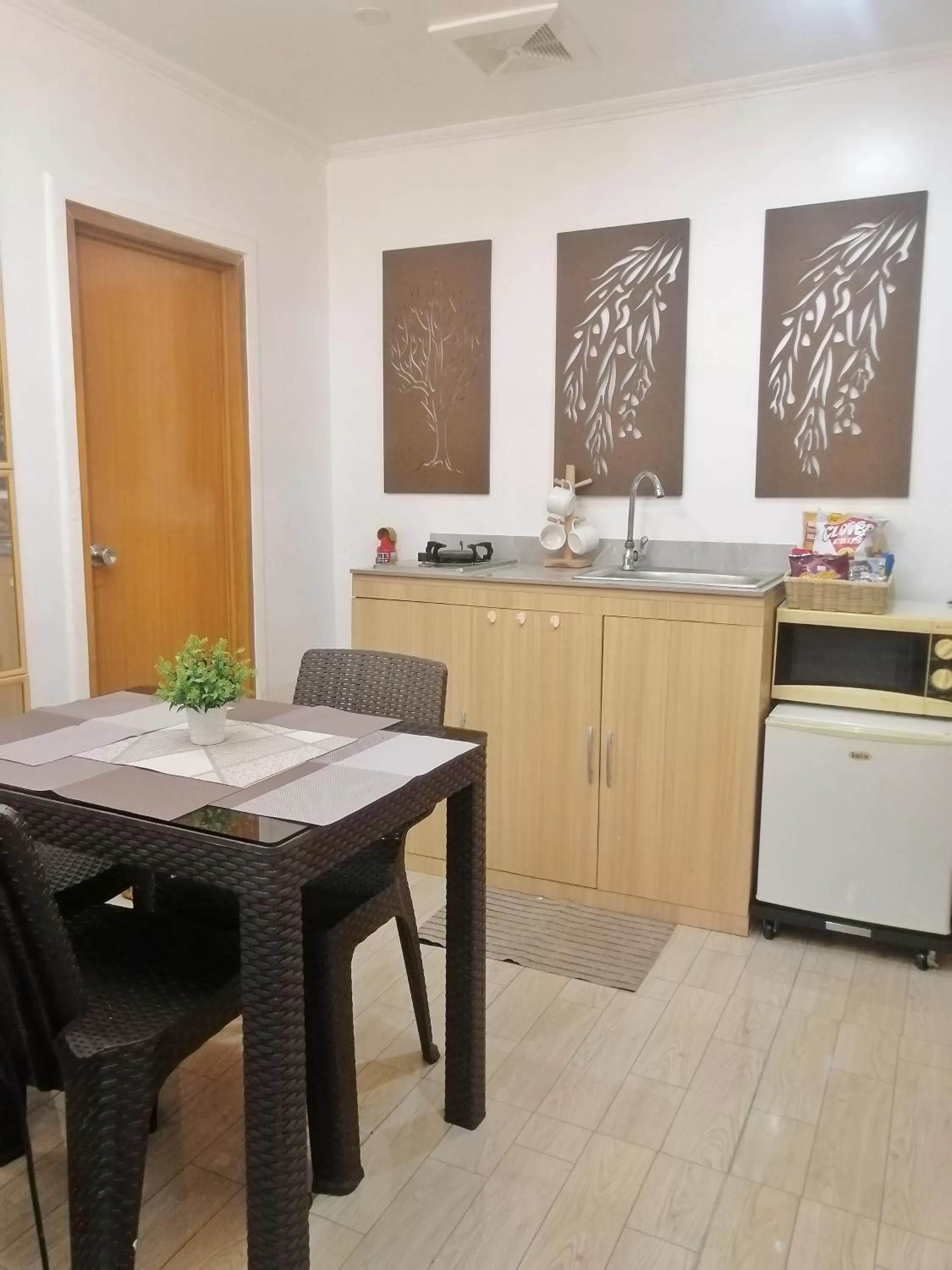 Kitchen or kitchenette in VG Pension and Residences