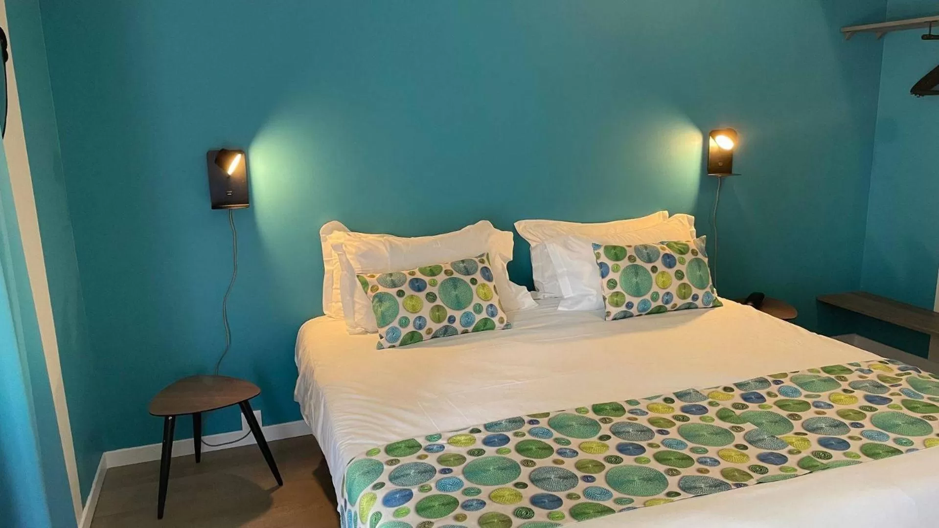 Bed in Hotel Cantosorgue