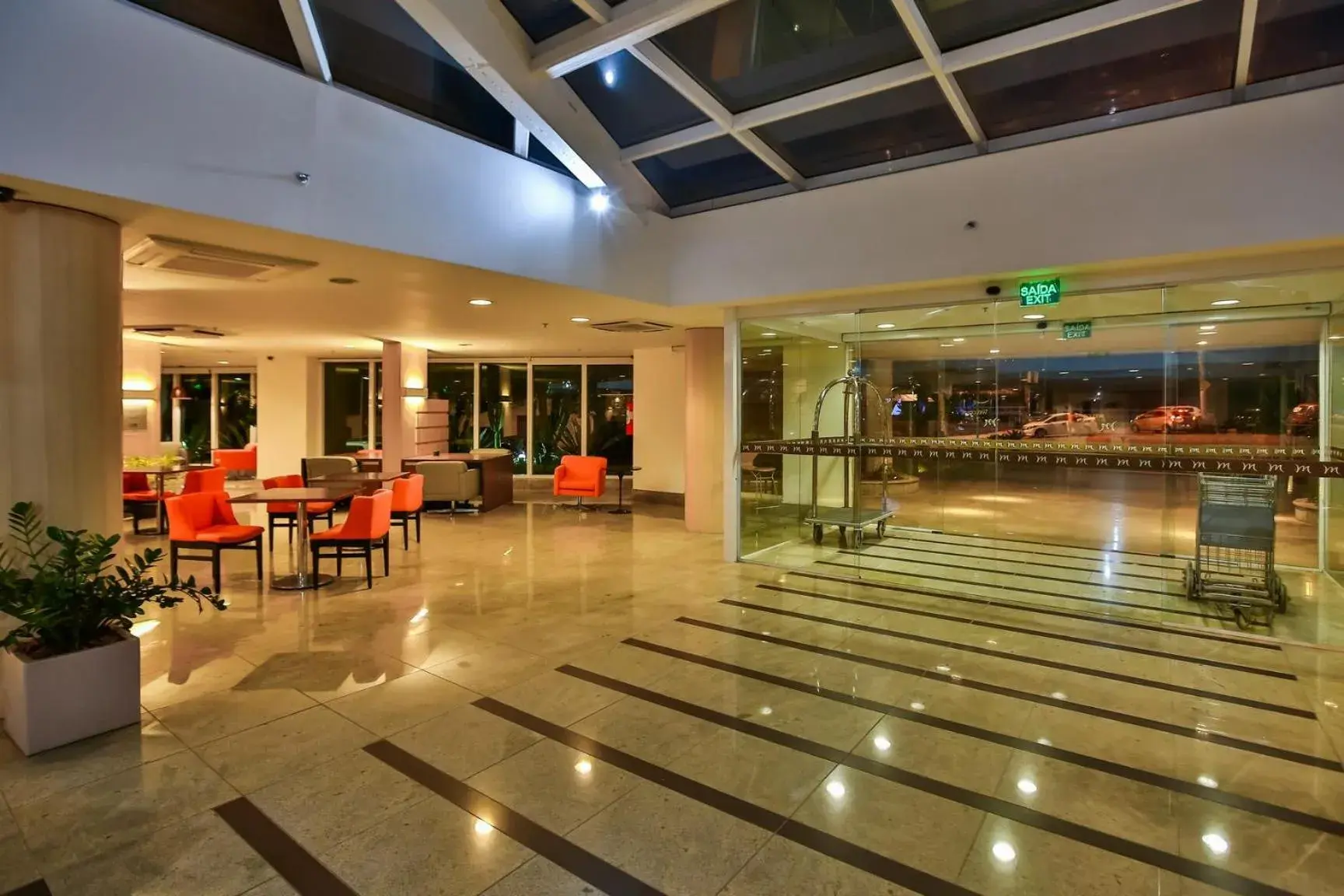 Lobby or reception, Restaurant/Places to Eat in ibis Rio de Janeiro Barra da Tijuca