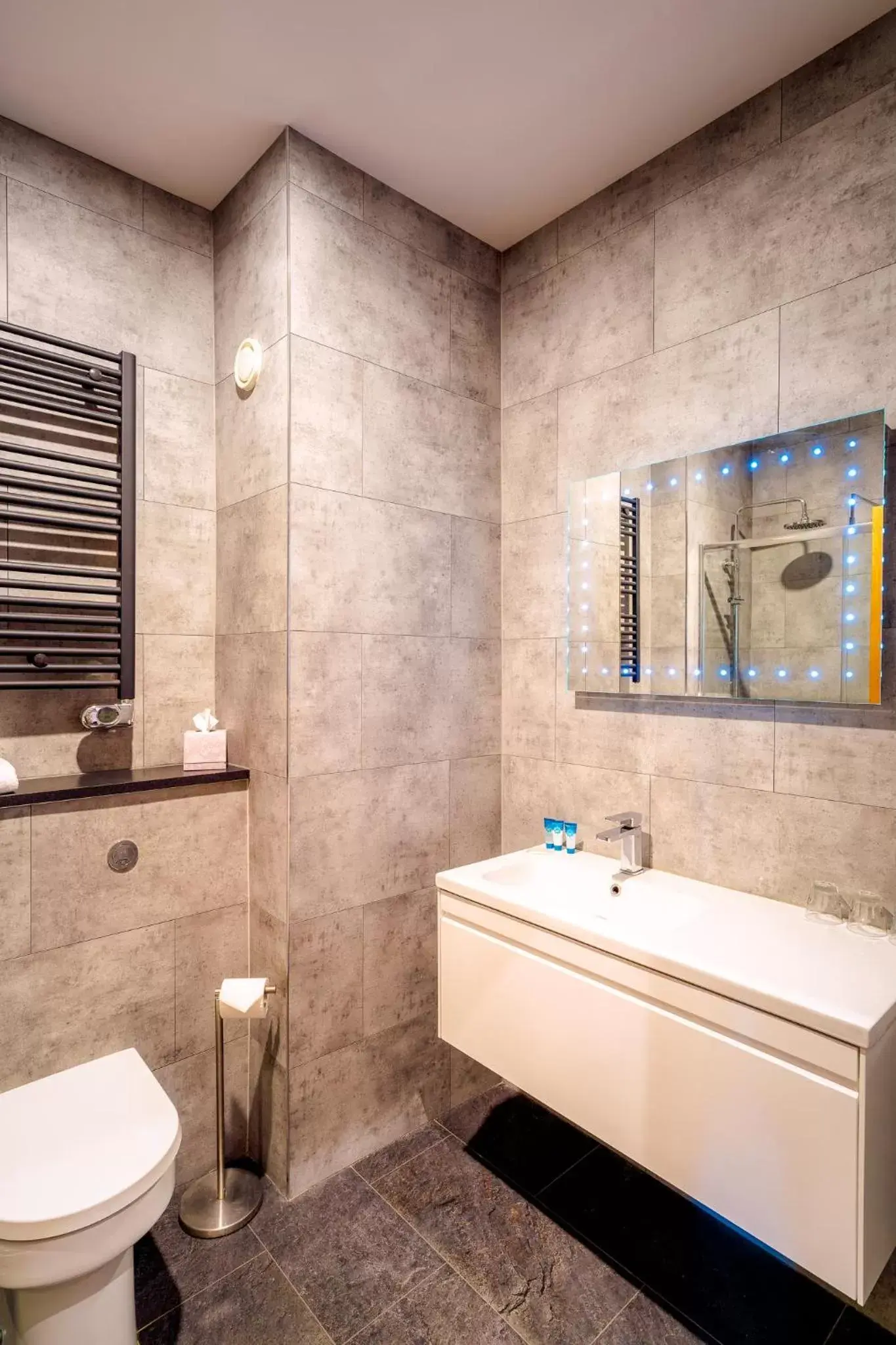 Bathroom in Portrush Atlantic Hotel