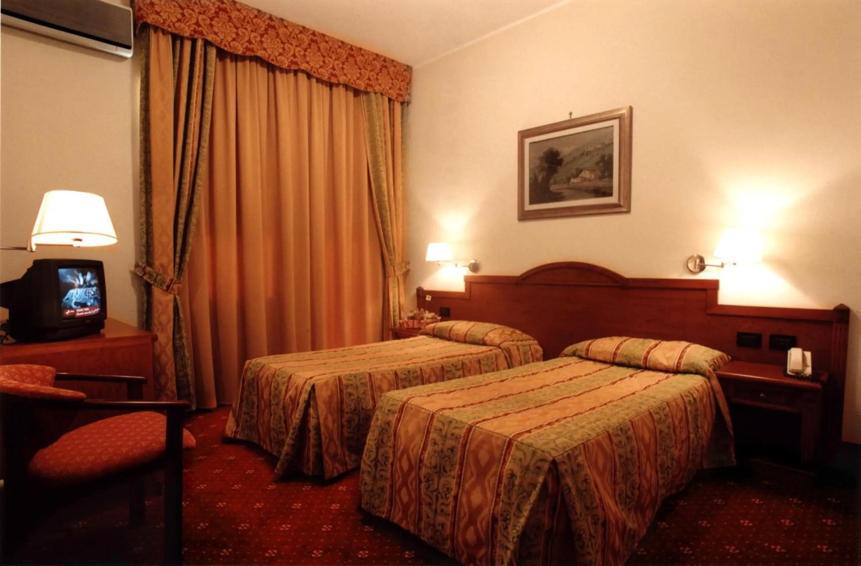 Twin Room in Hotel Cinzia Ristorante Christian e Manuel Twin Room in Hotel Cinzia Ristorante Christian e Manuel