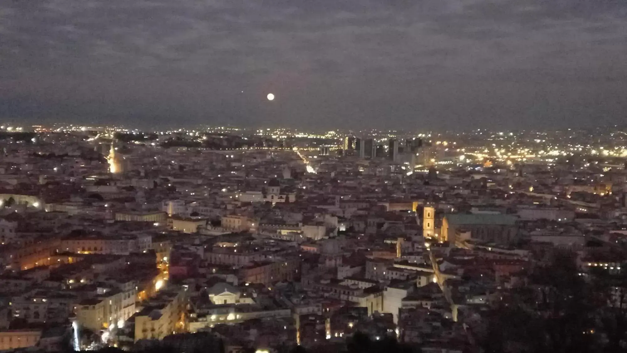 City view, Bird's-eye View in Le Petit Palais - Naples