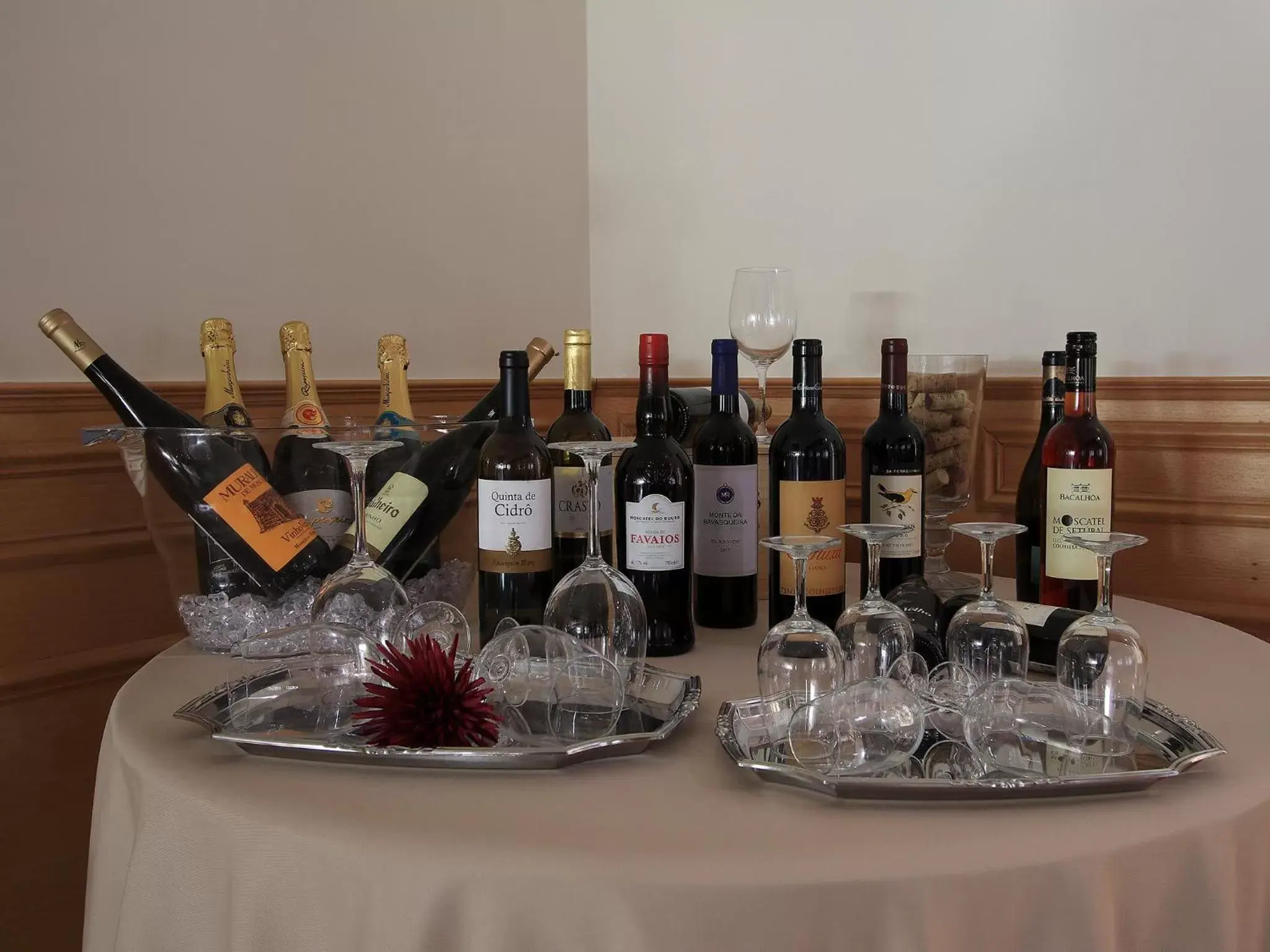 Restaurant/places to eat in Consolata Hotel Restaurant/places to eat in Consolata Hotel