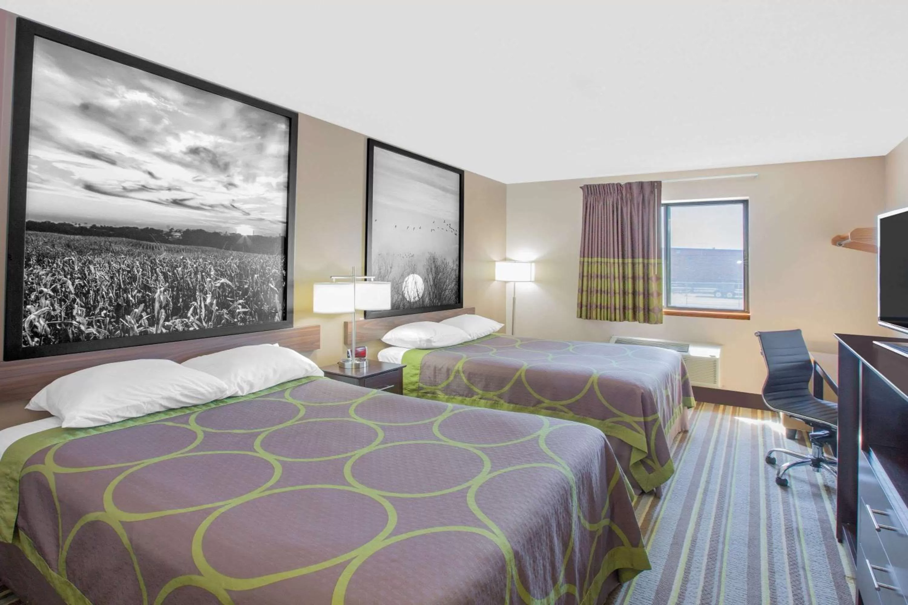 Double Room with Two Double Beds - Smoking in Super 8 by Wyndham Hastings