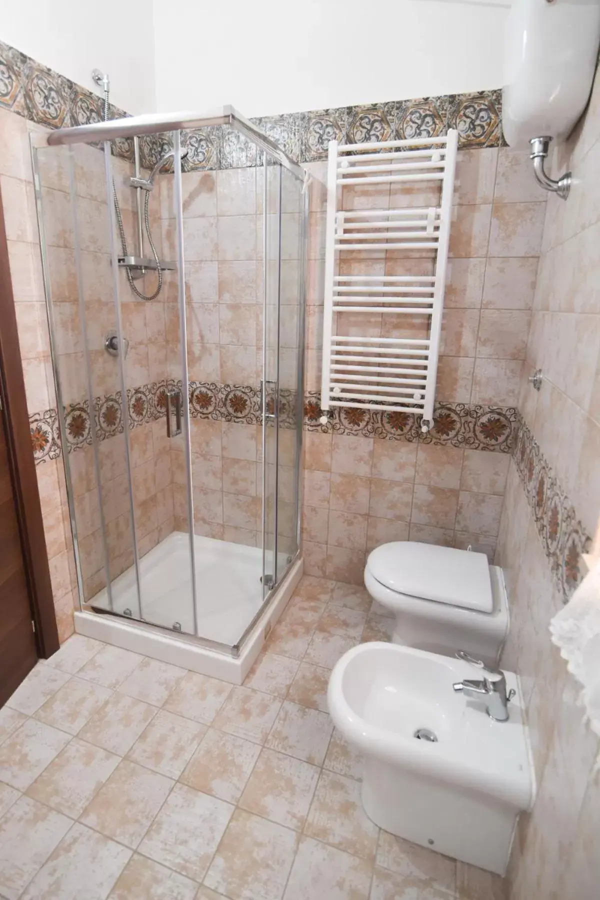 Shower, Bathroom in Villa Anté