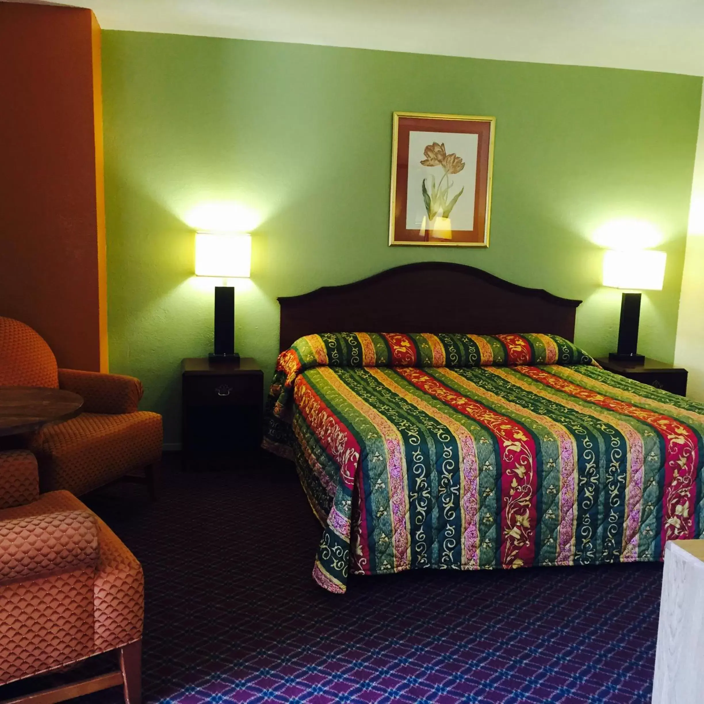 Photo of the whole room, Bed in Hacienda Motel