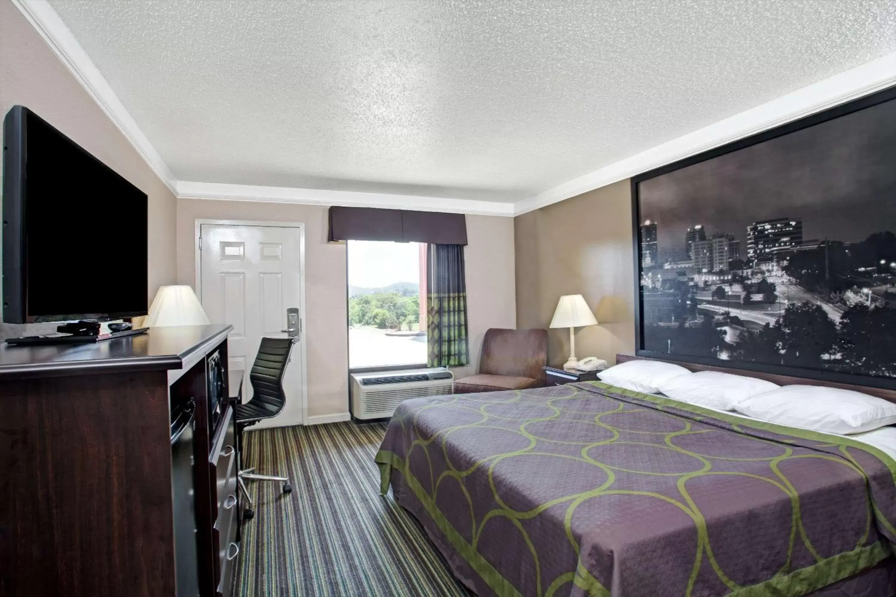Photo of the whole room in Super 8 by Wyndham Knoxville East