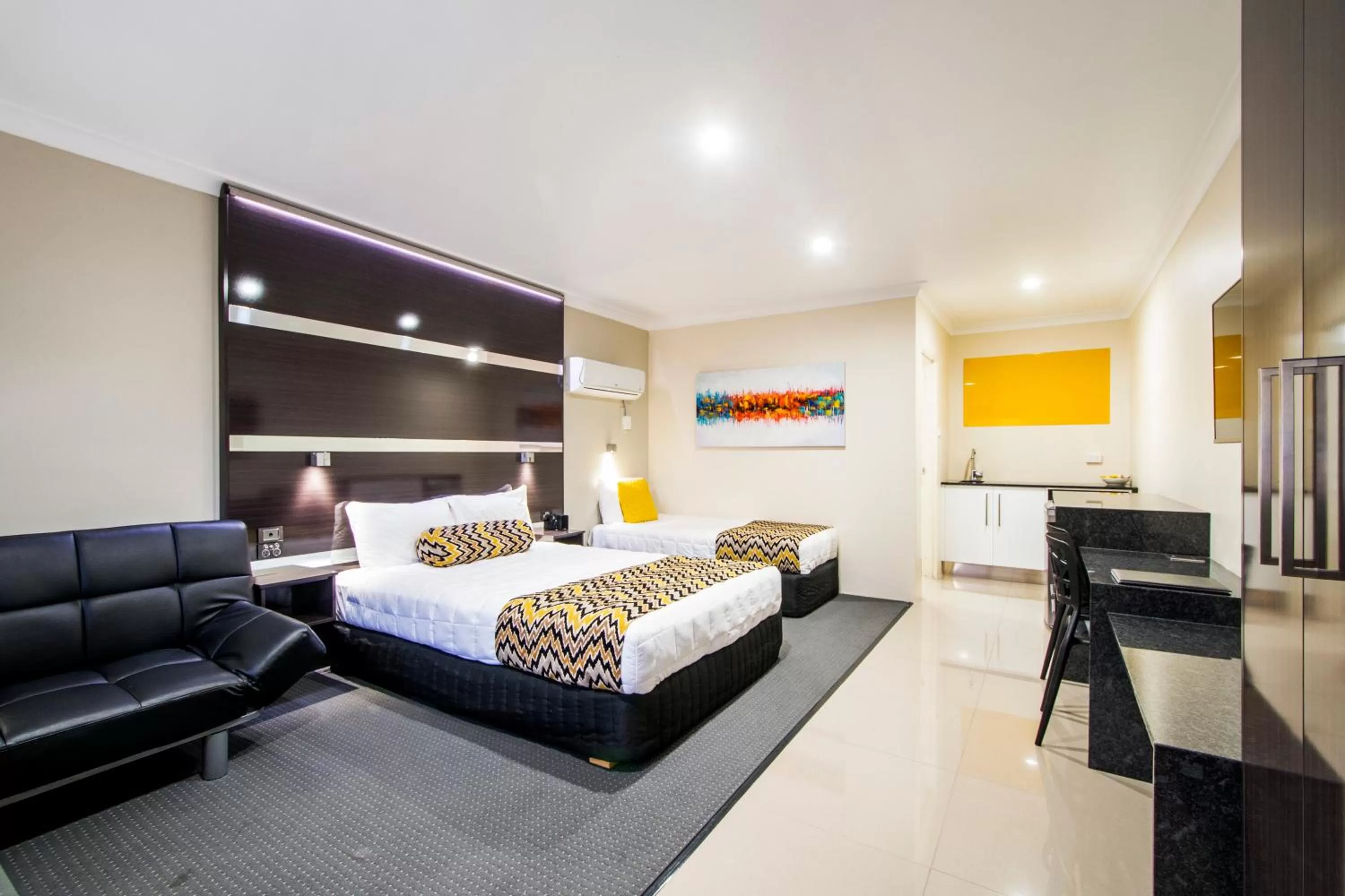 TV and multimedia, Bed in Abbey Motor Inn