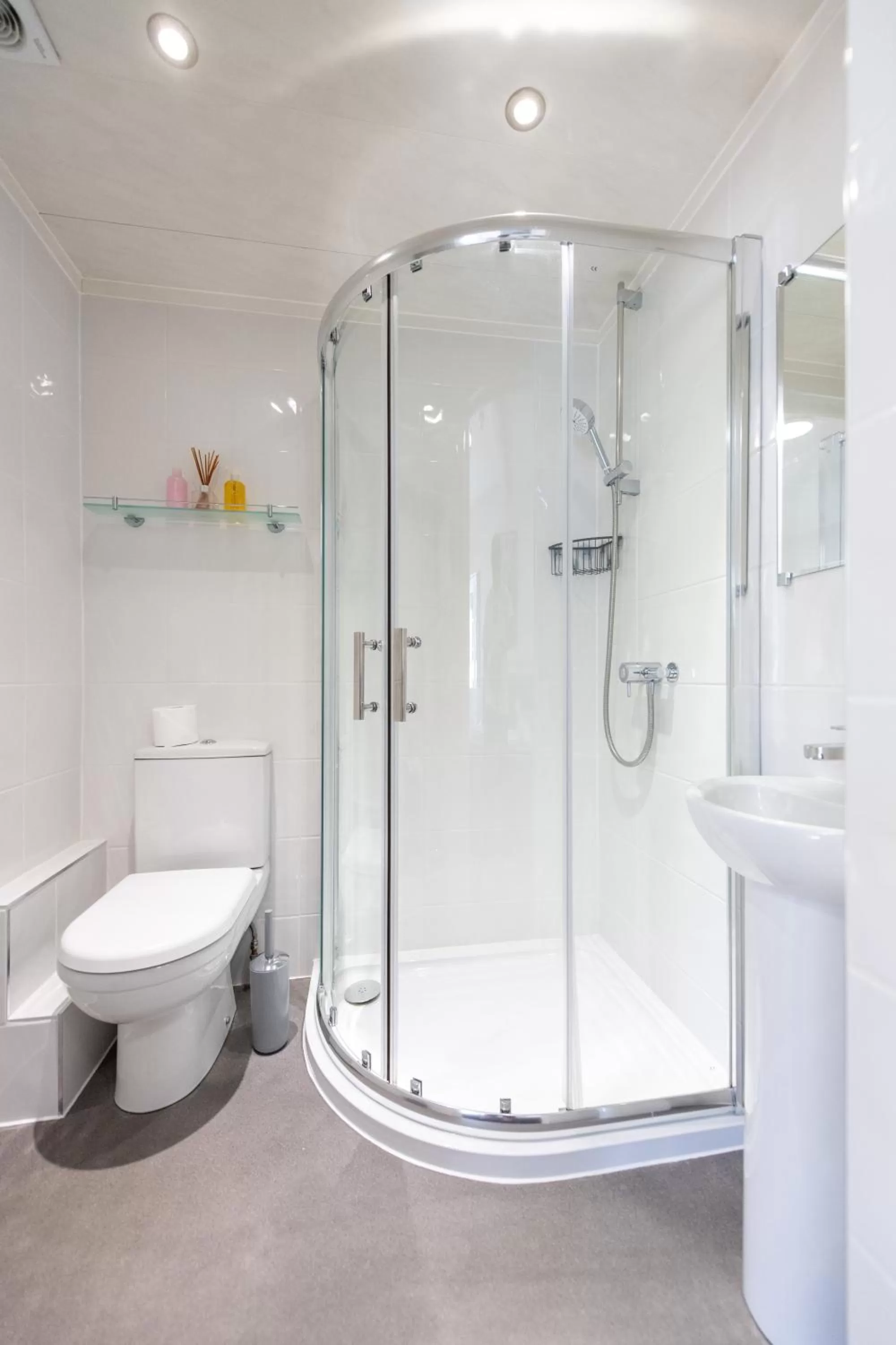 Bathroom in The Woodlands Hotel