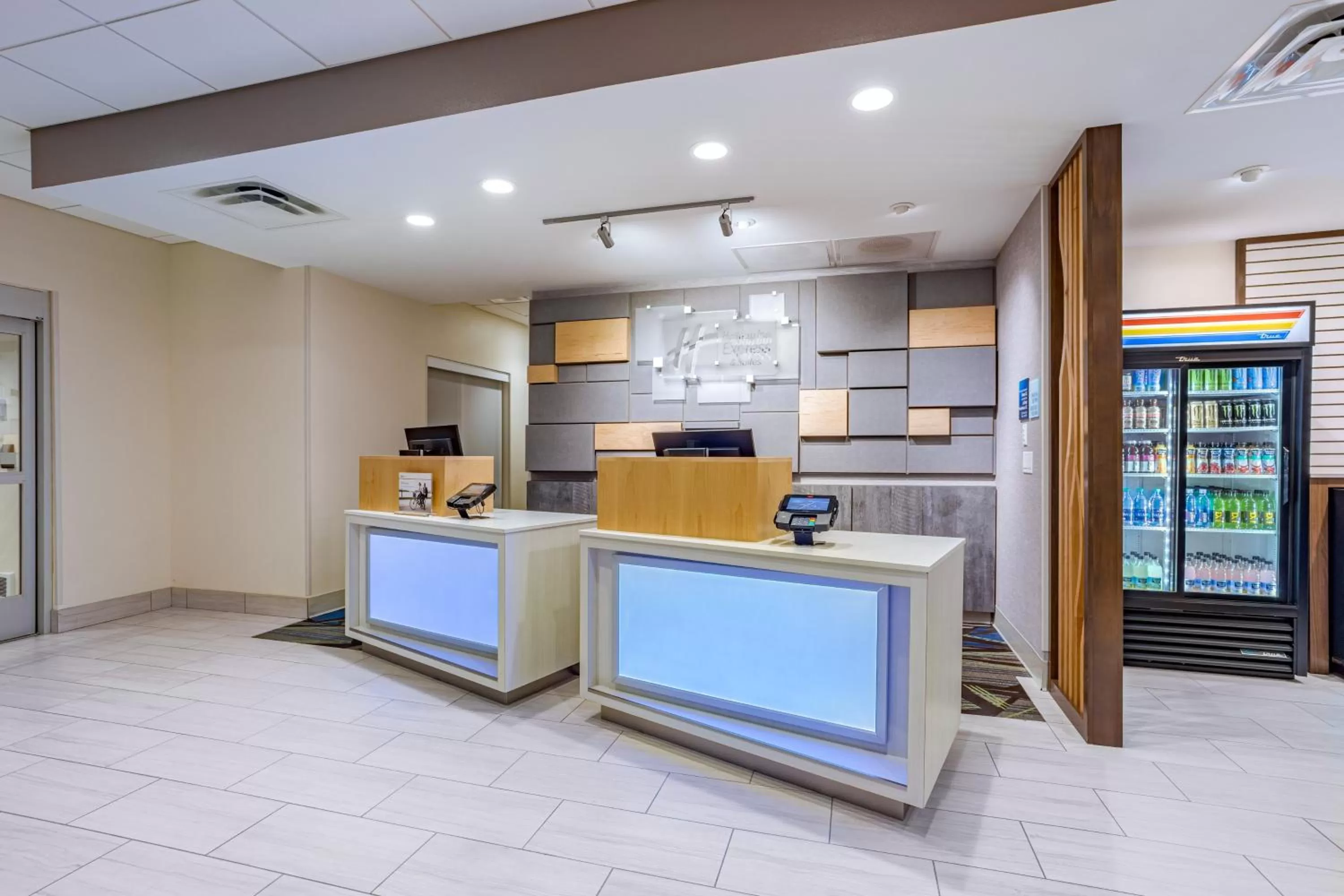 Property building in Holiday Inn Express & Suites - Elkhart North by IHG