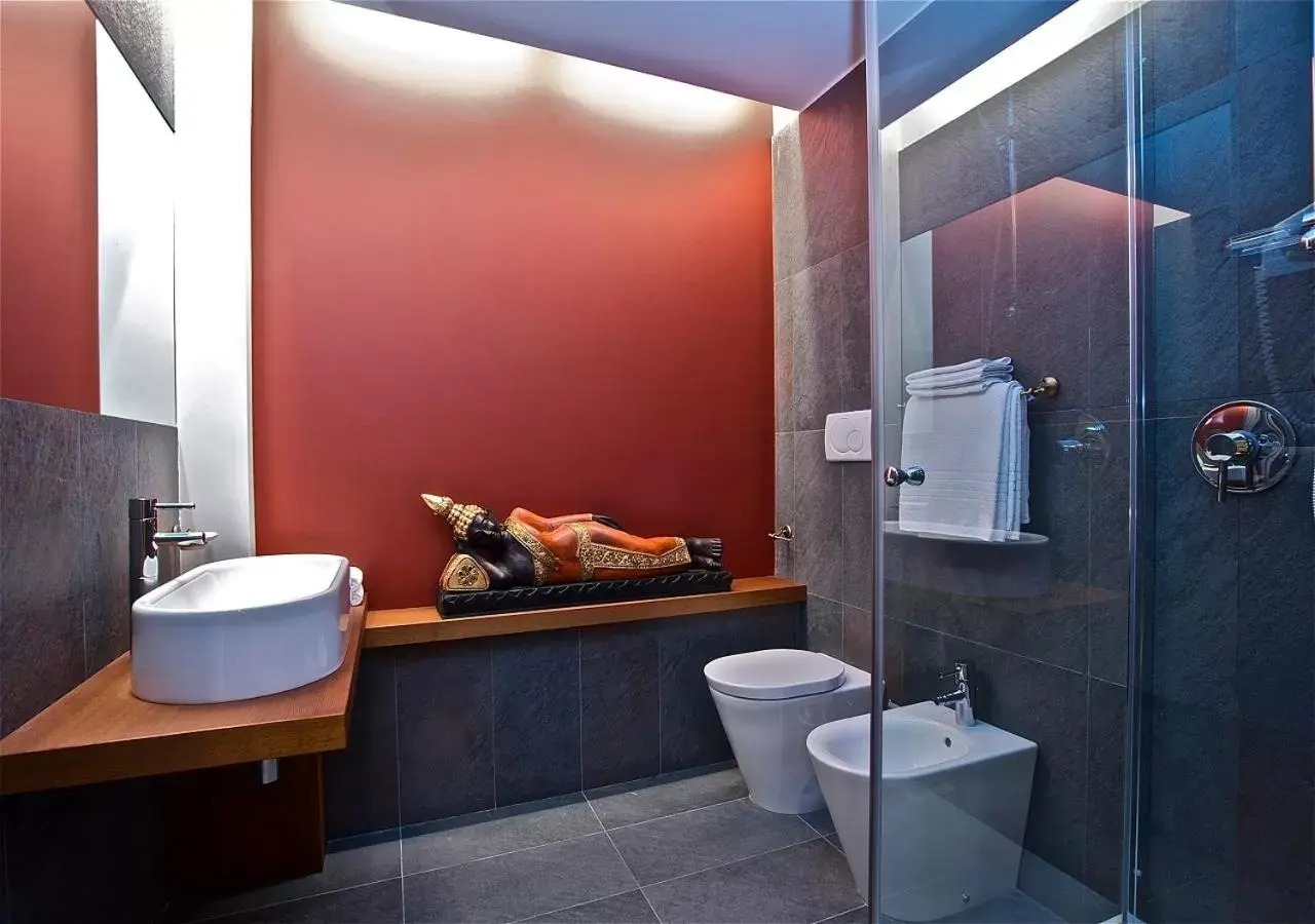 Bathroom in Design Suite Tirano