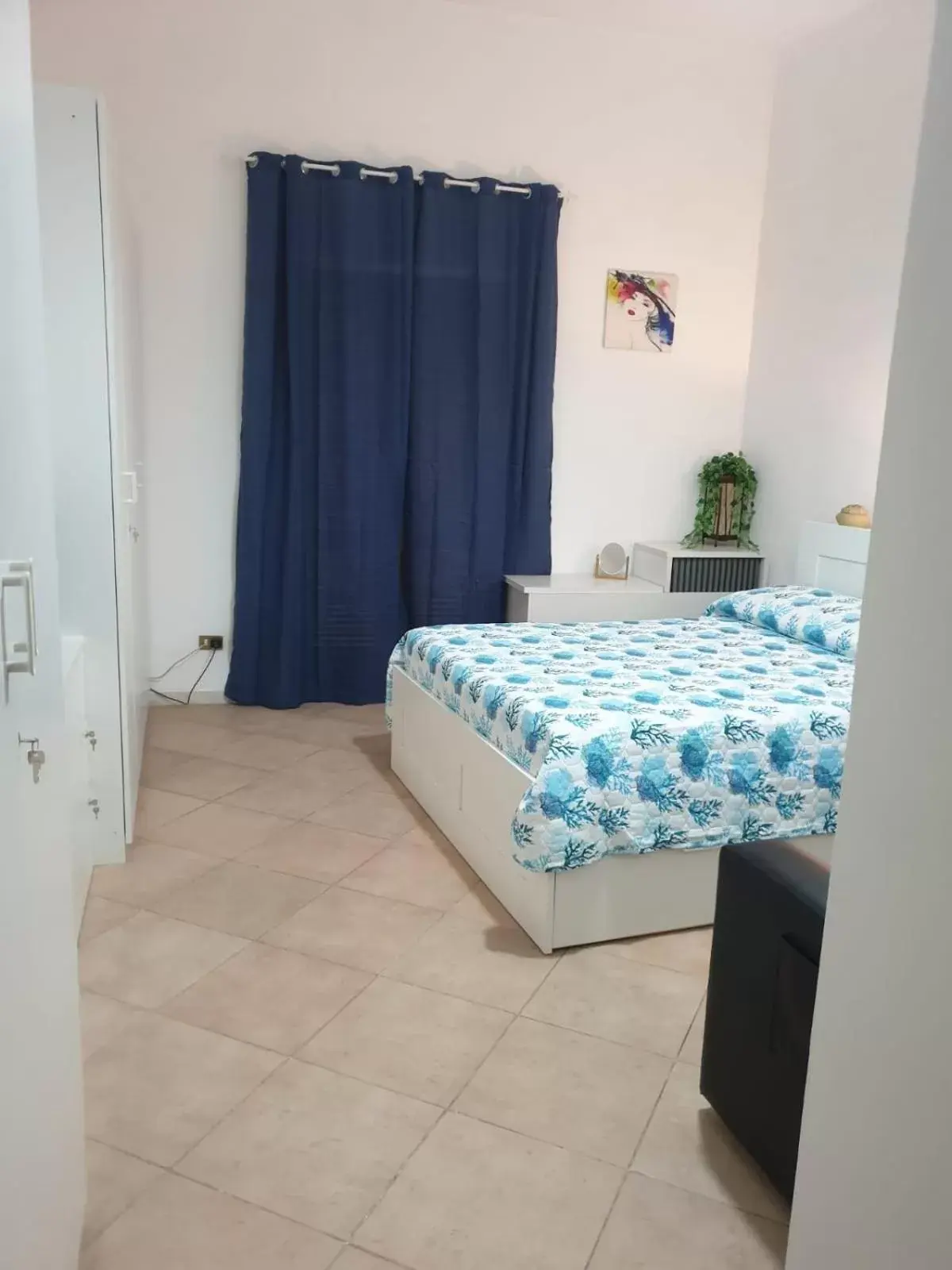 Photo of the whole room, Bed in La Terrazza sul Porto