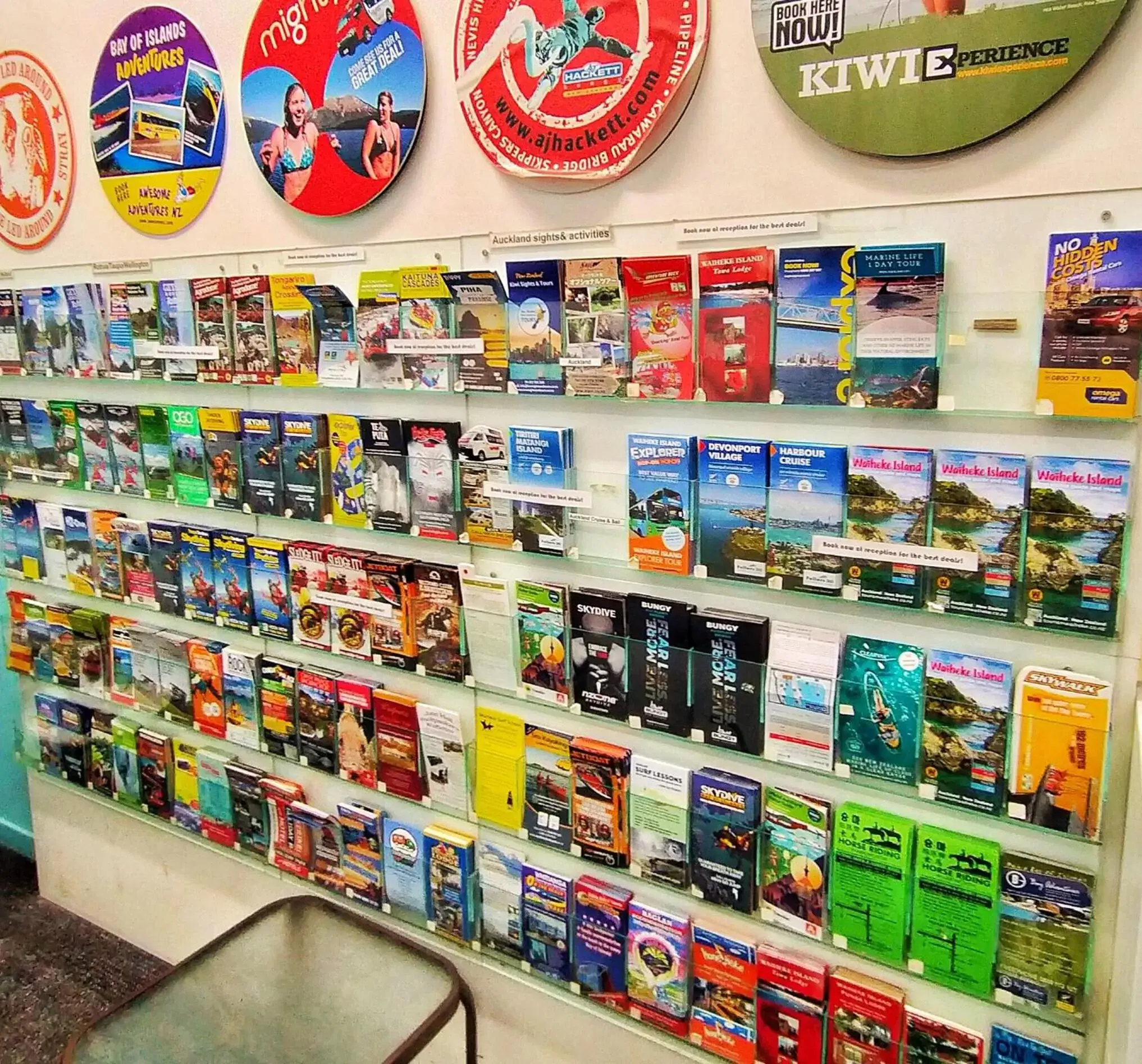 Horse-riding in Surf 'N' Snow Backpackers Across Sky Tower Horse-riding in Surf 'N' Snow Backpackers Across Sky Tower