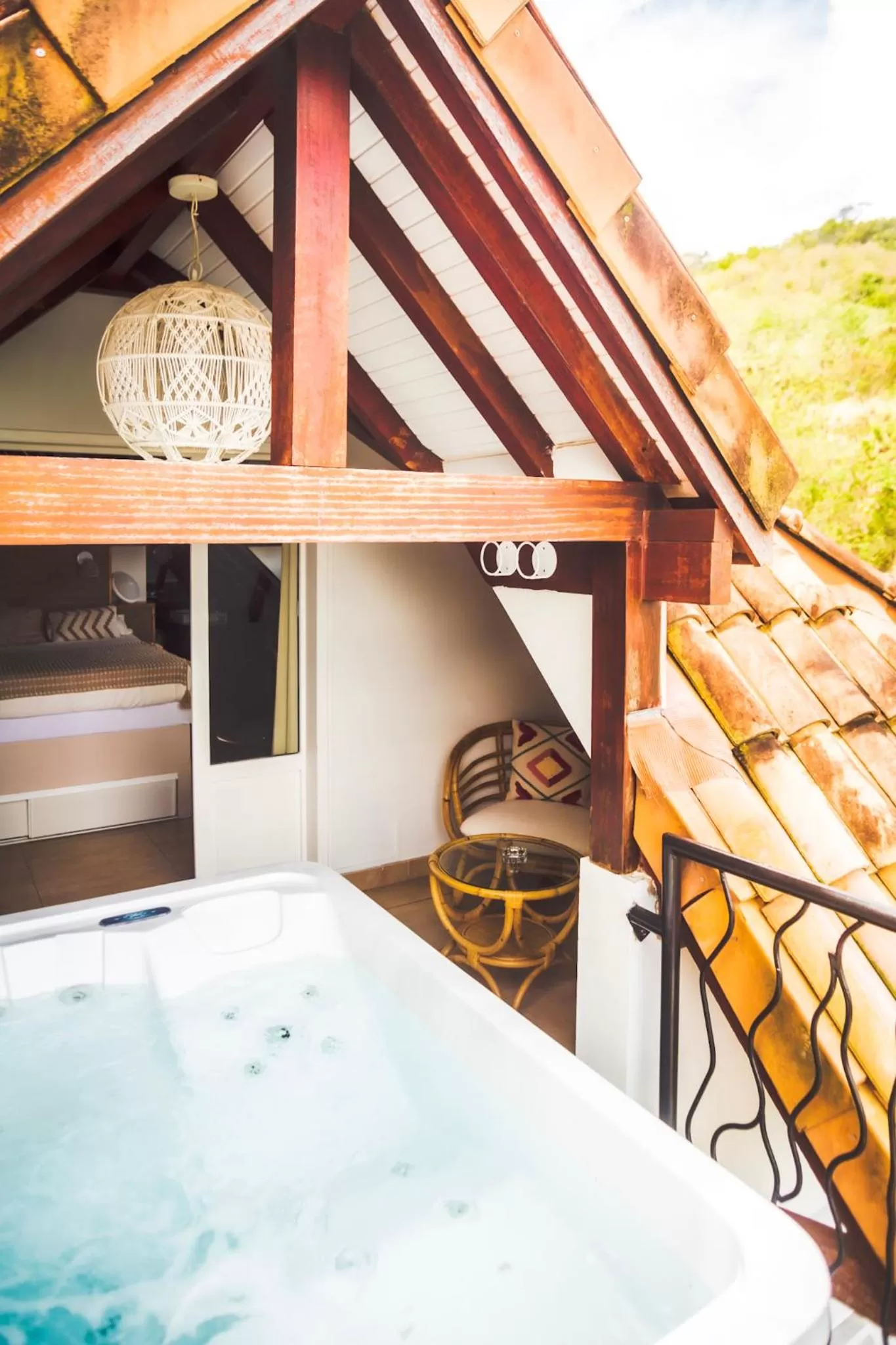 Hot Tub in La Suite Villa