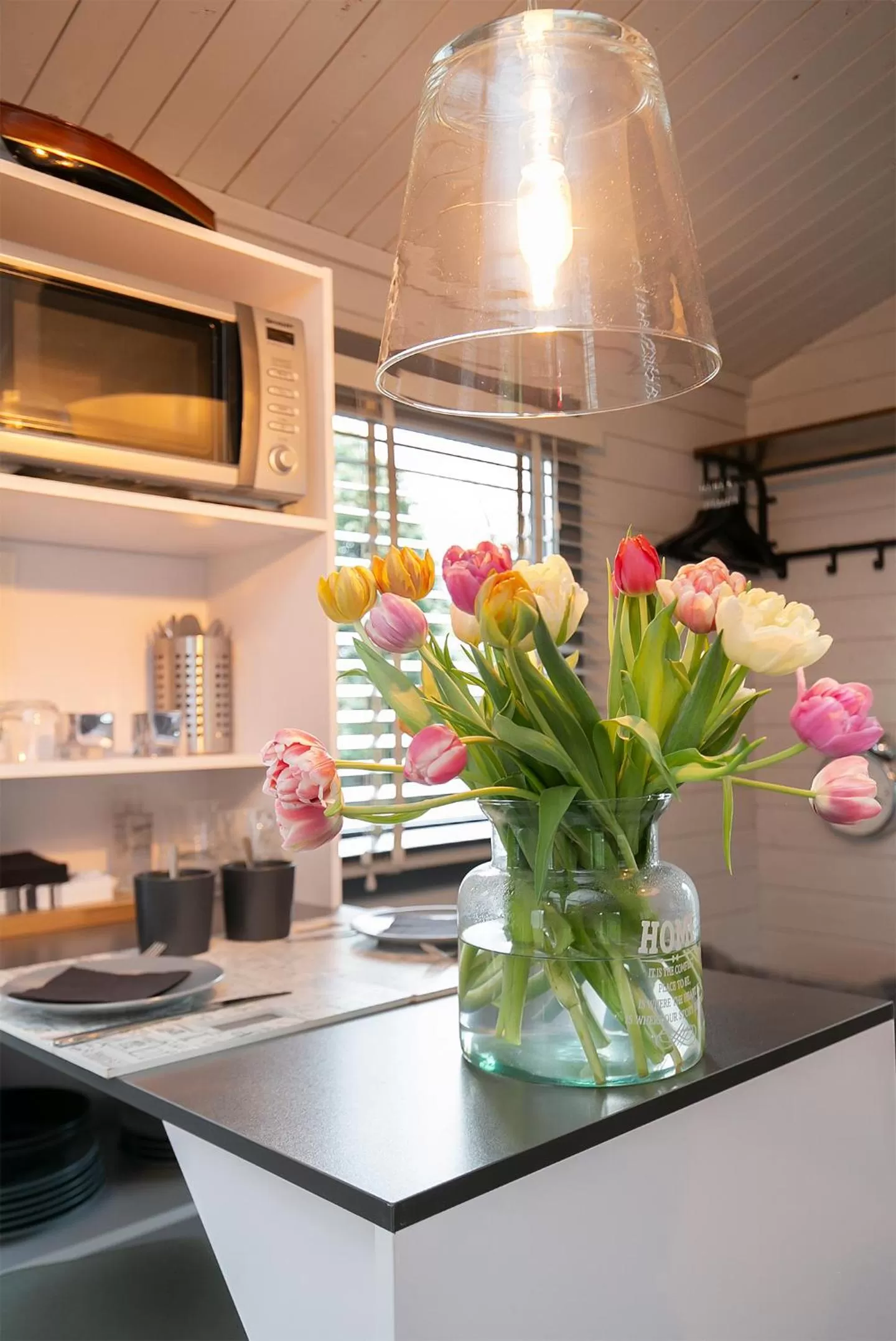 Breakfast, Kitchen/Kitchenette in Tiny House Boatshed
