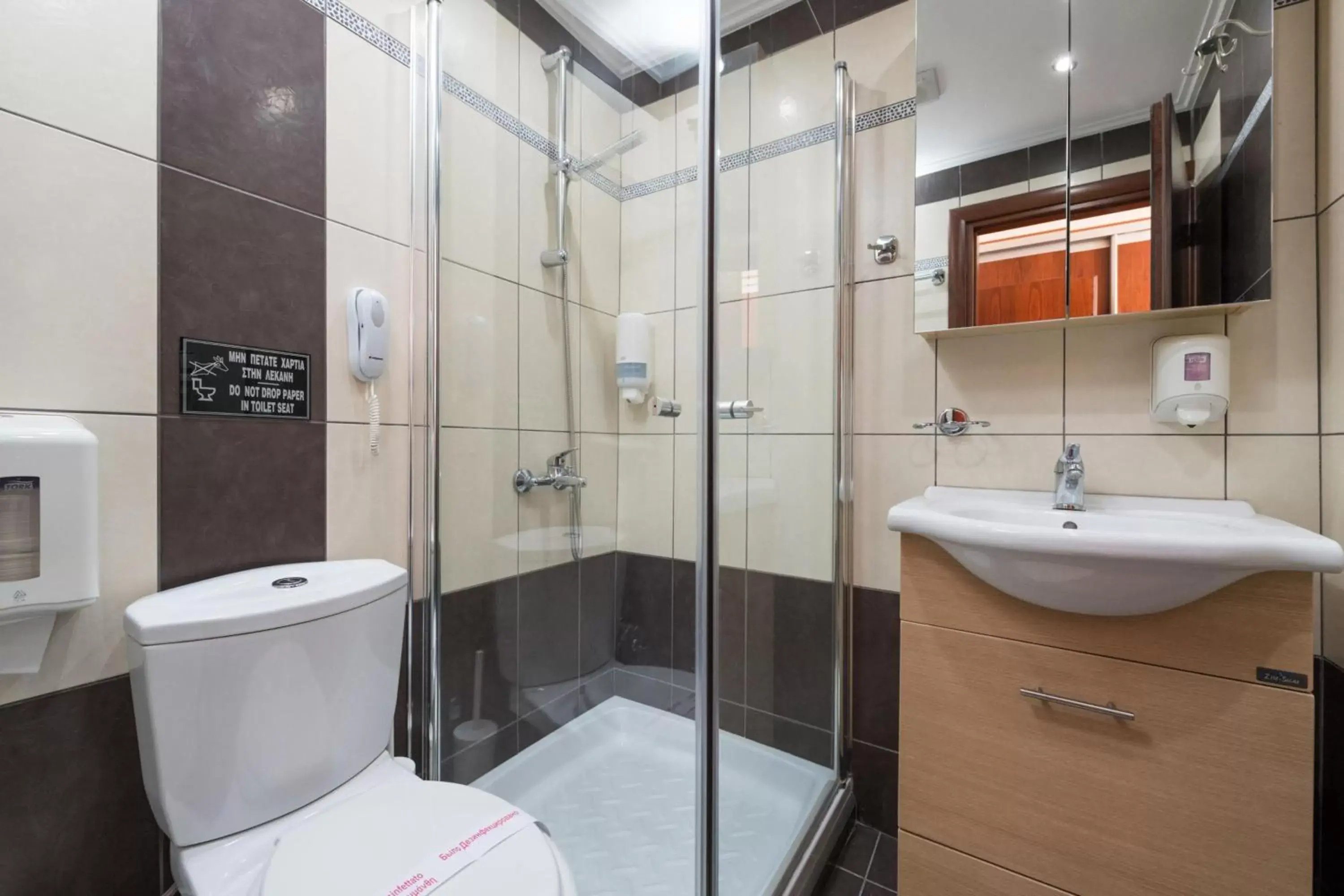 Shower, Bathroom in Tsikeli Boutique Hotel Meteora - Adults Friendly