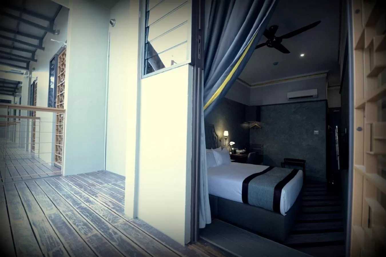 Balcony/Terrace, Bed in 1969 Business Suites @ Ipoh Garden