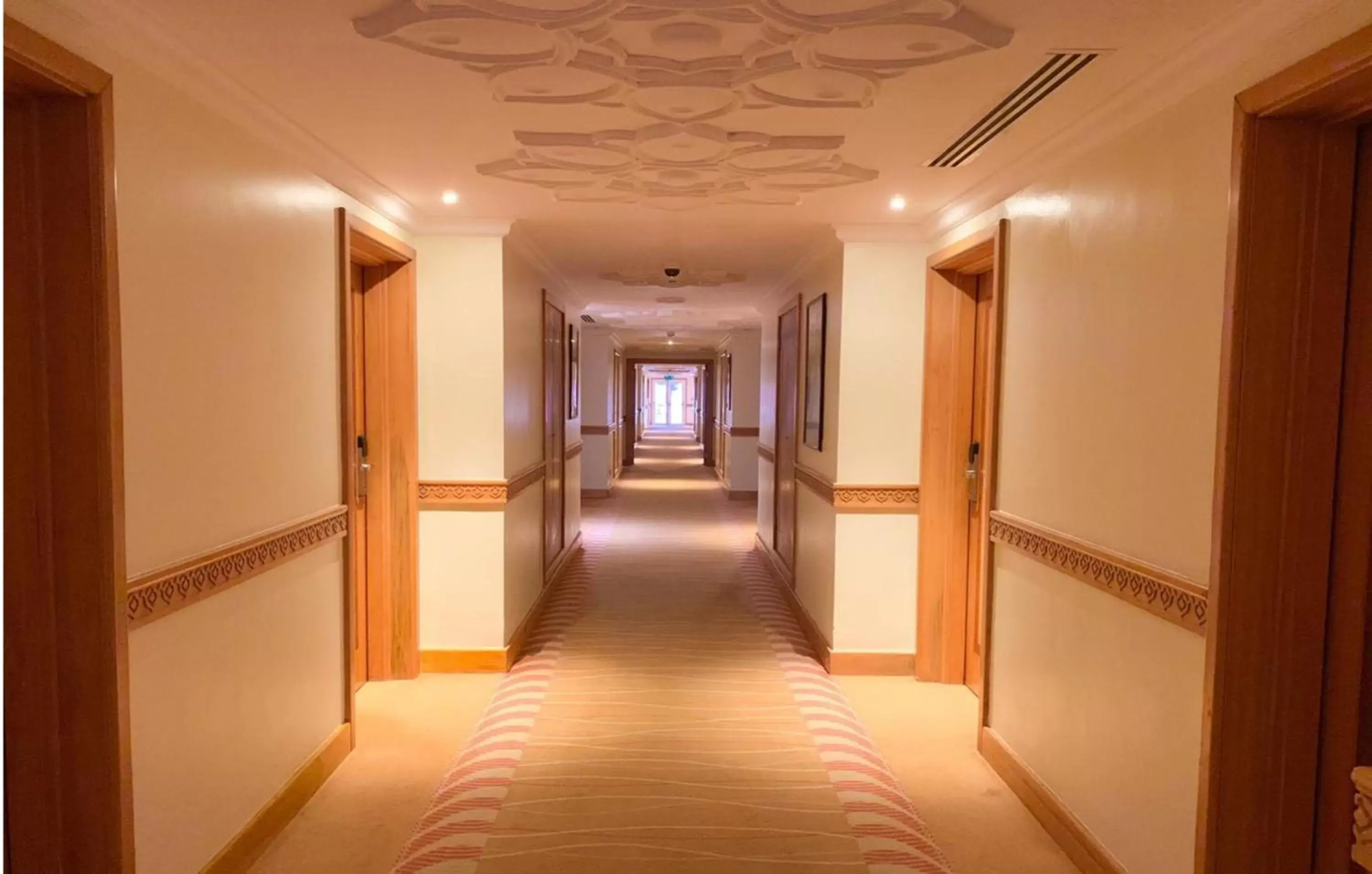 Lobby or reception in Crowne Plaza Resort Salalah, an IHG Hotel