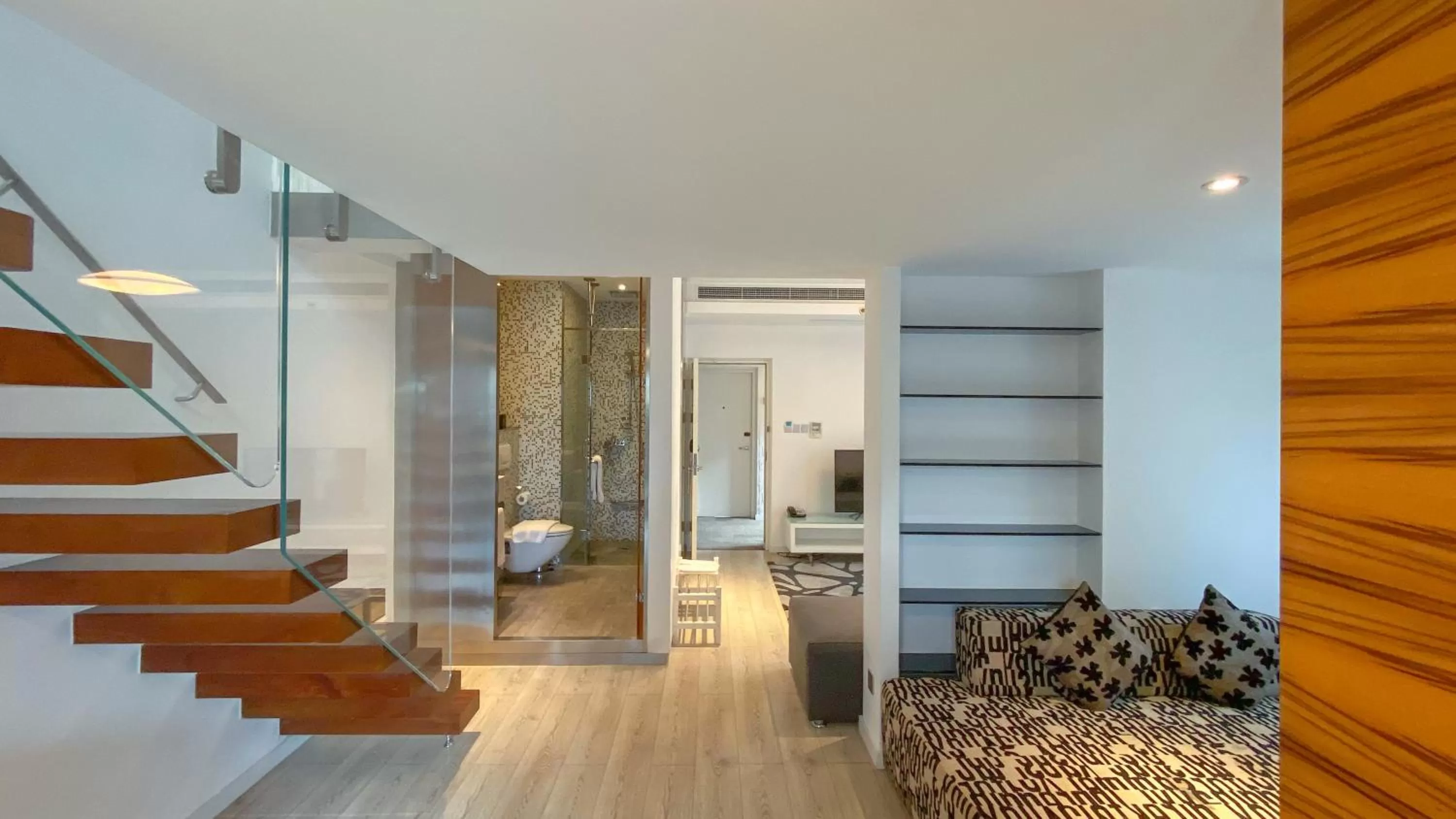 Living room in Modena by Fraser Putuo Shanghai