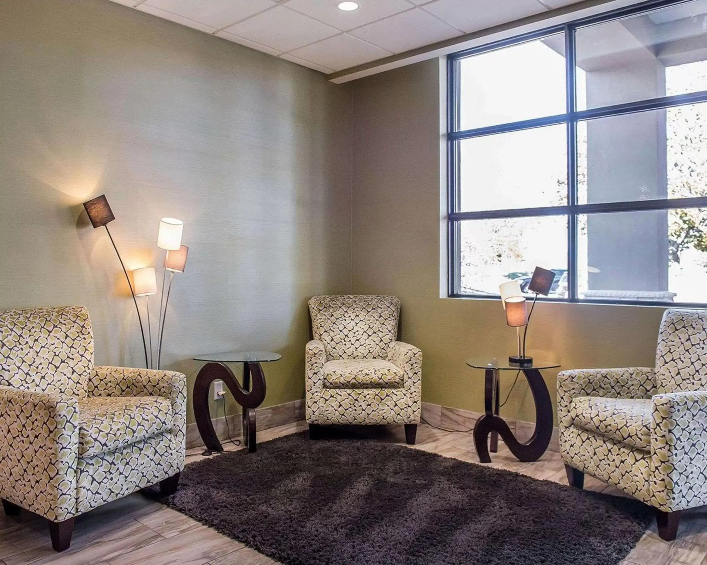 Lobby or reception, Seating Area in Comfort Inn Brockville