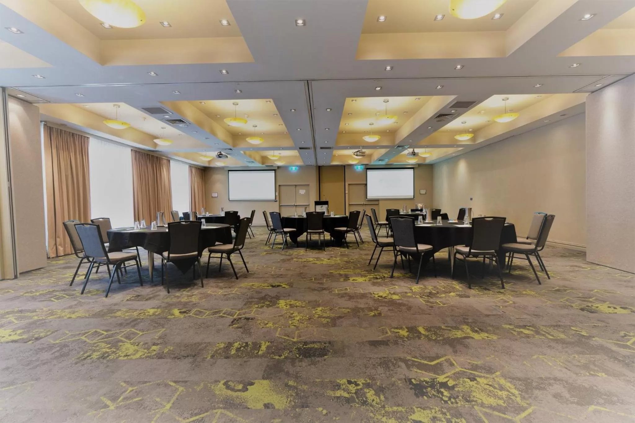 Meeting/conference room in Holiday Inn Parramatta by IHG
