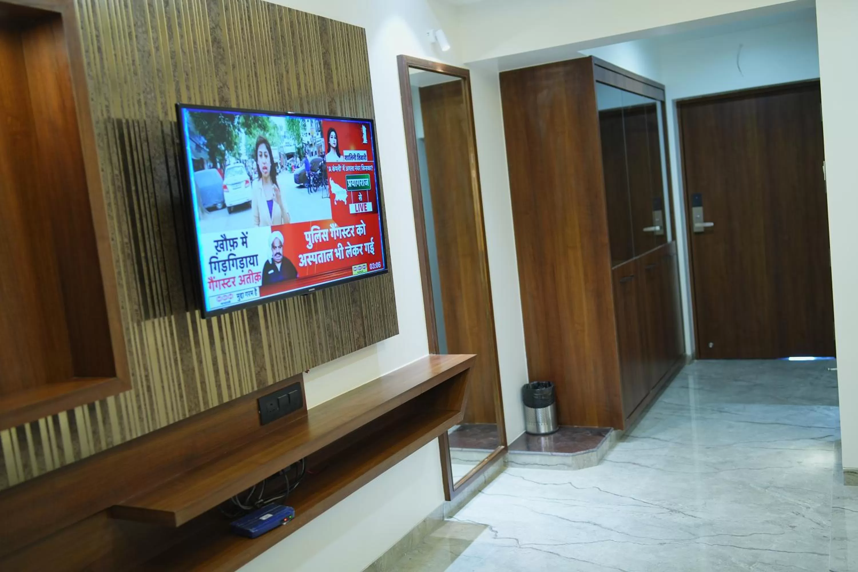 Four Petals Executive by LHMS