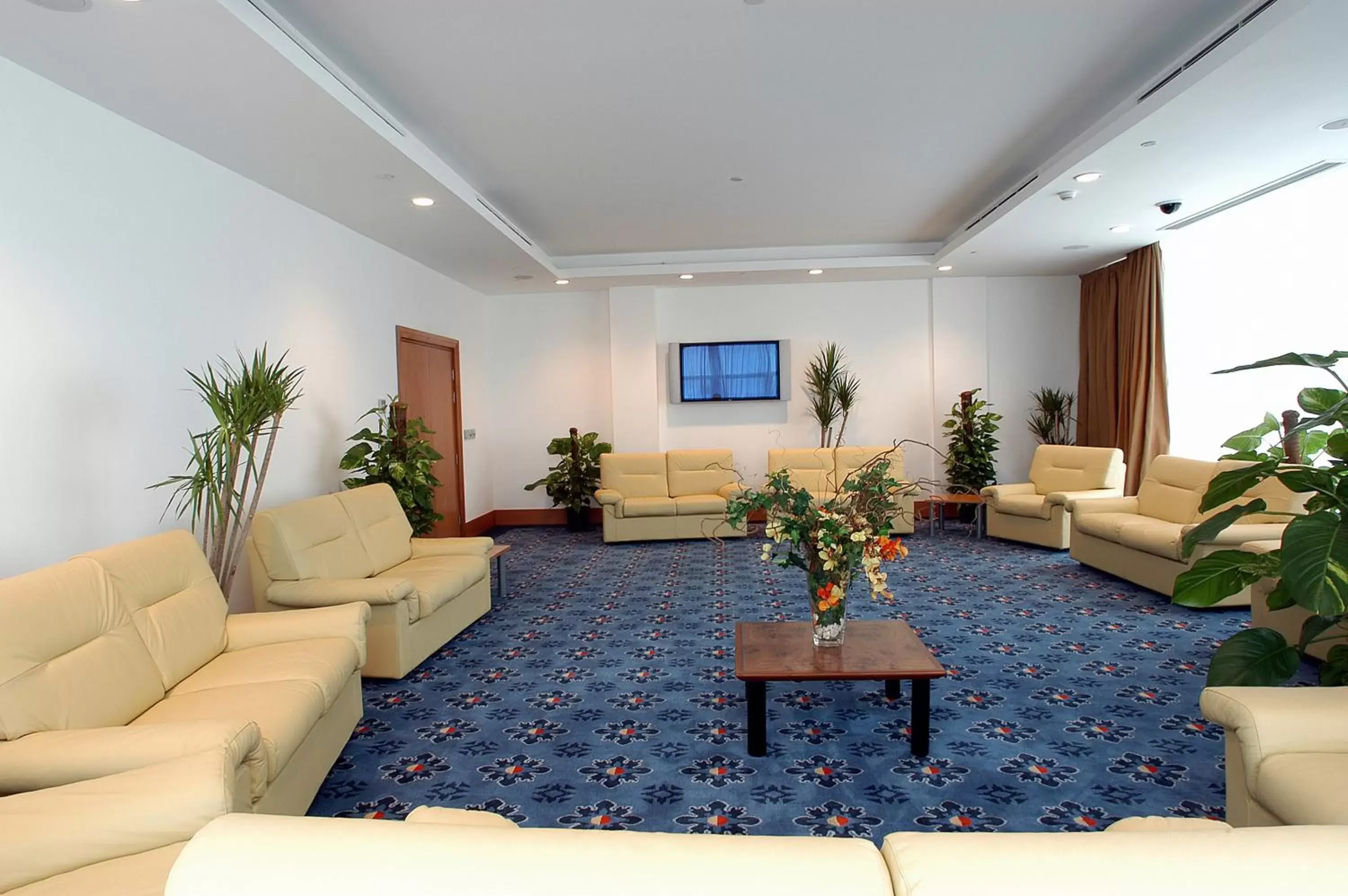 Banquet/Function facilities, Seating Area in Maritim Jolie Ville Resort & Casino
