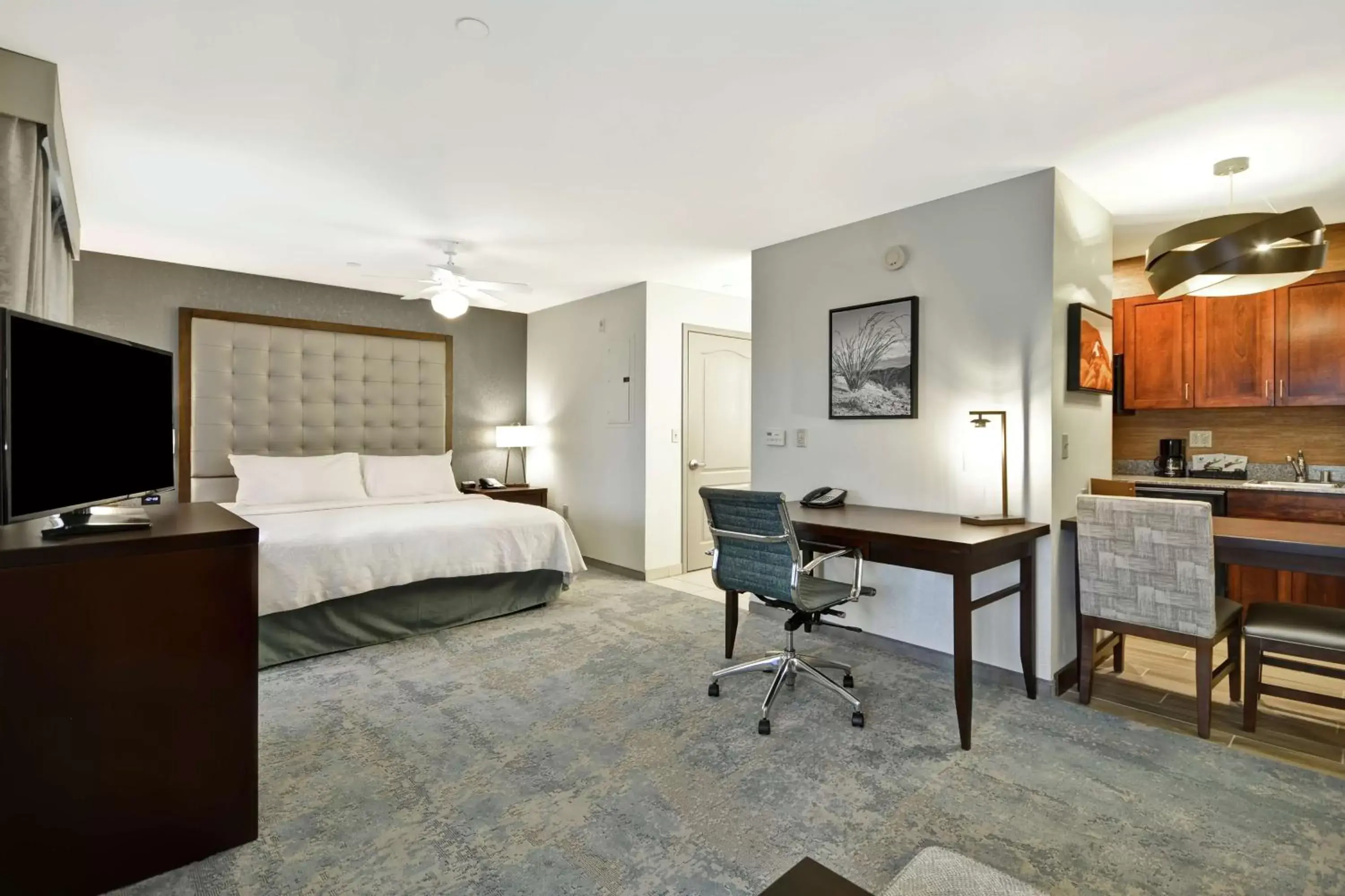 Bedroom in Homewood Suites by Hilton Palm Desert